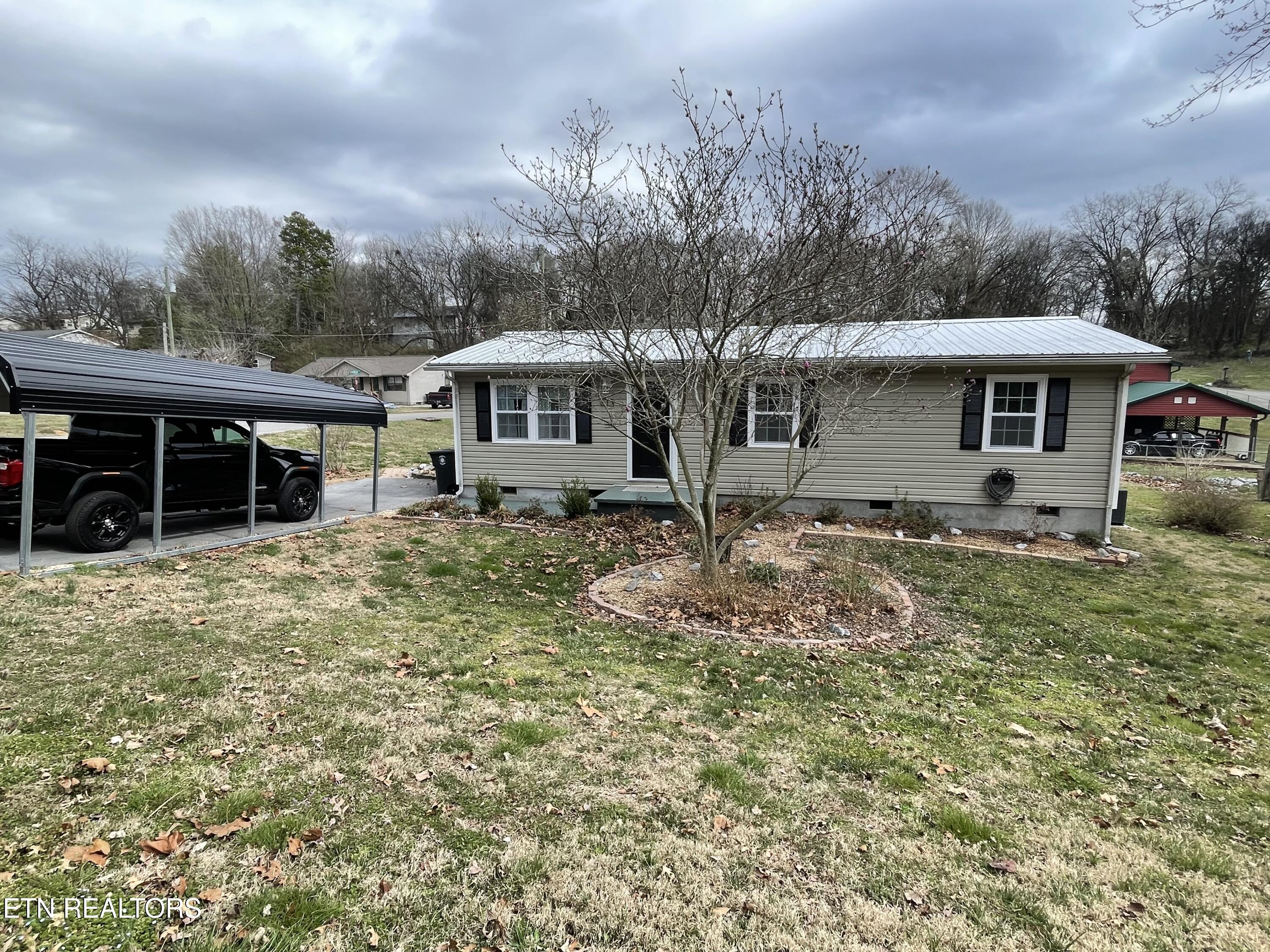 613 Clark Street Athens TN 37303