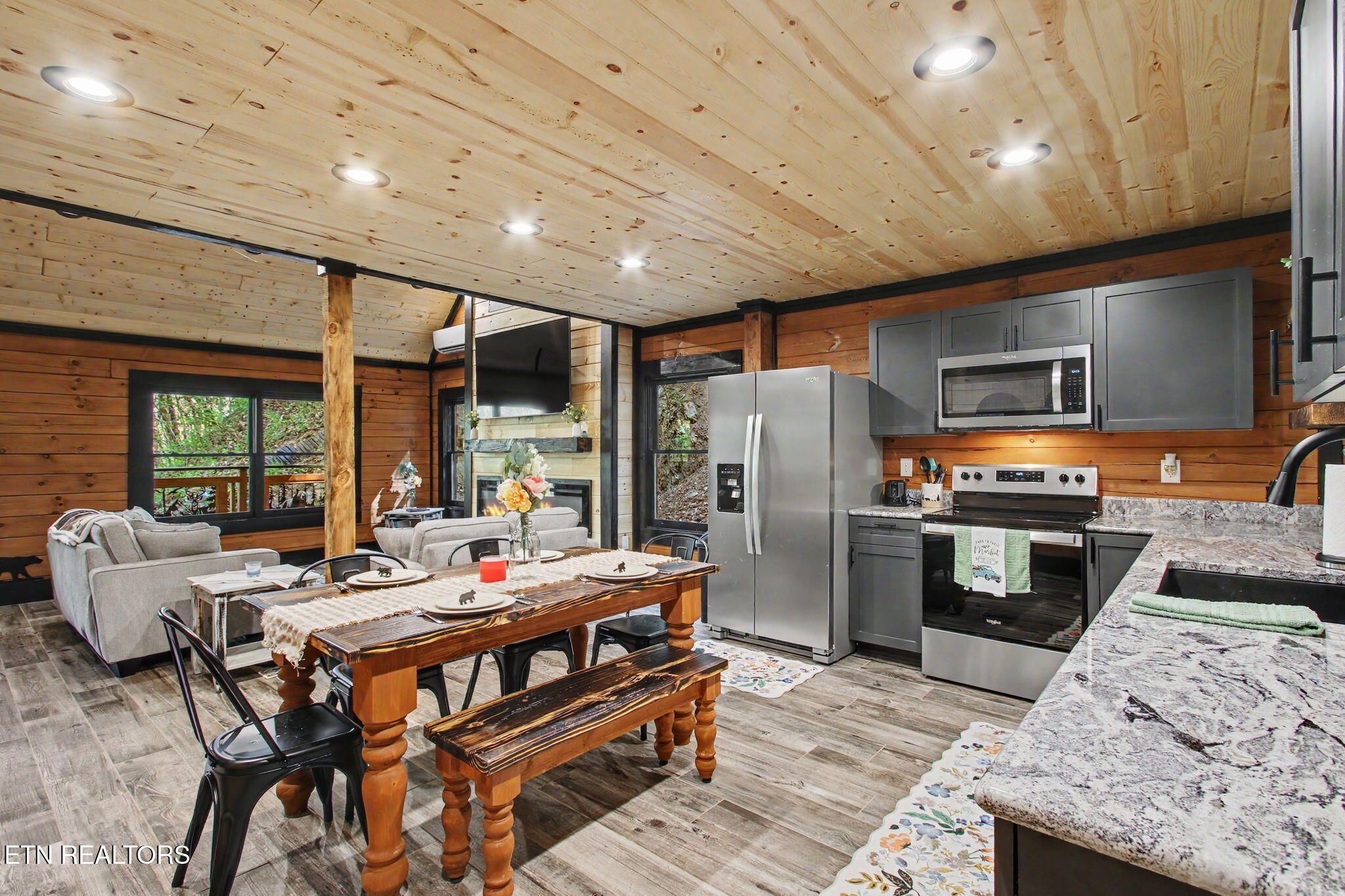 3547 Sugar Maple Loop Sevierville TN 37862