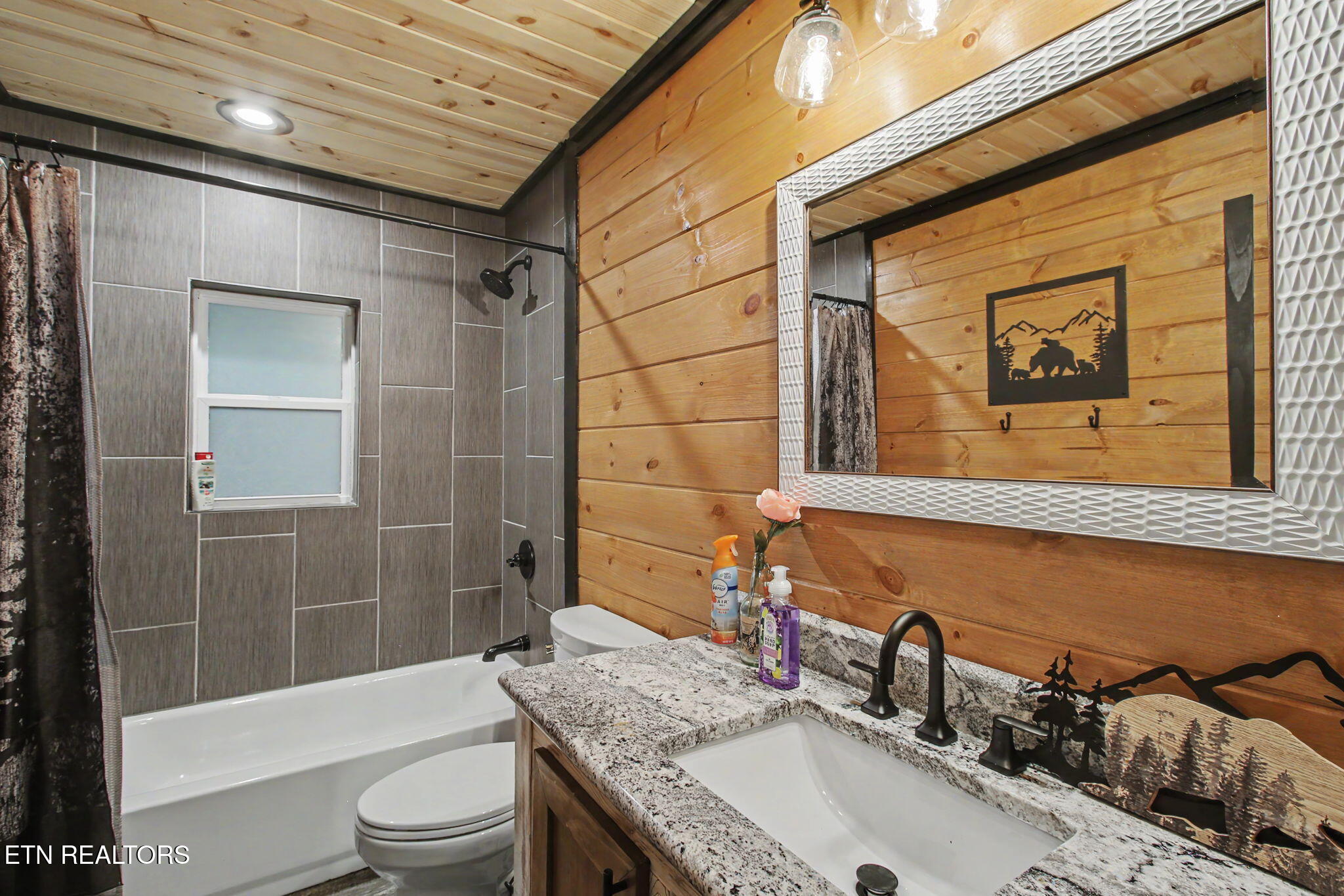 3547 Sugar Maple Loop Sevierville TN 37862