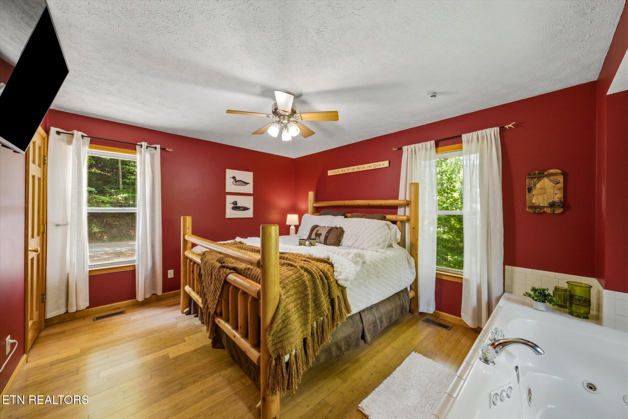 3163 Sourwood Way Sevierville TN 37862