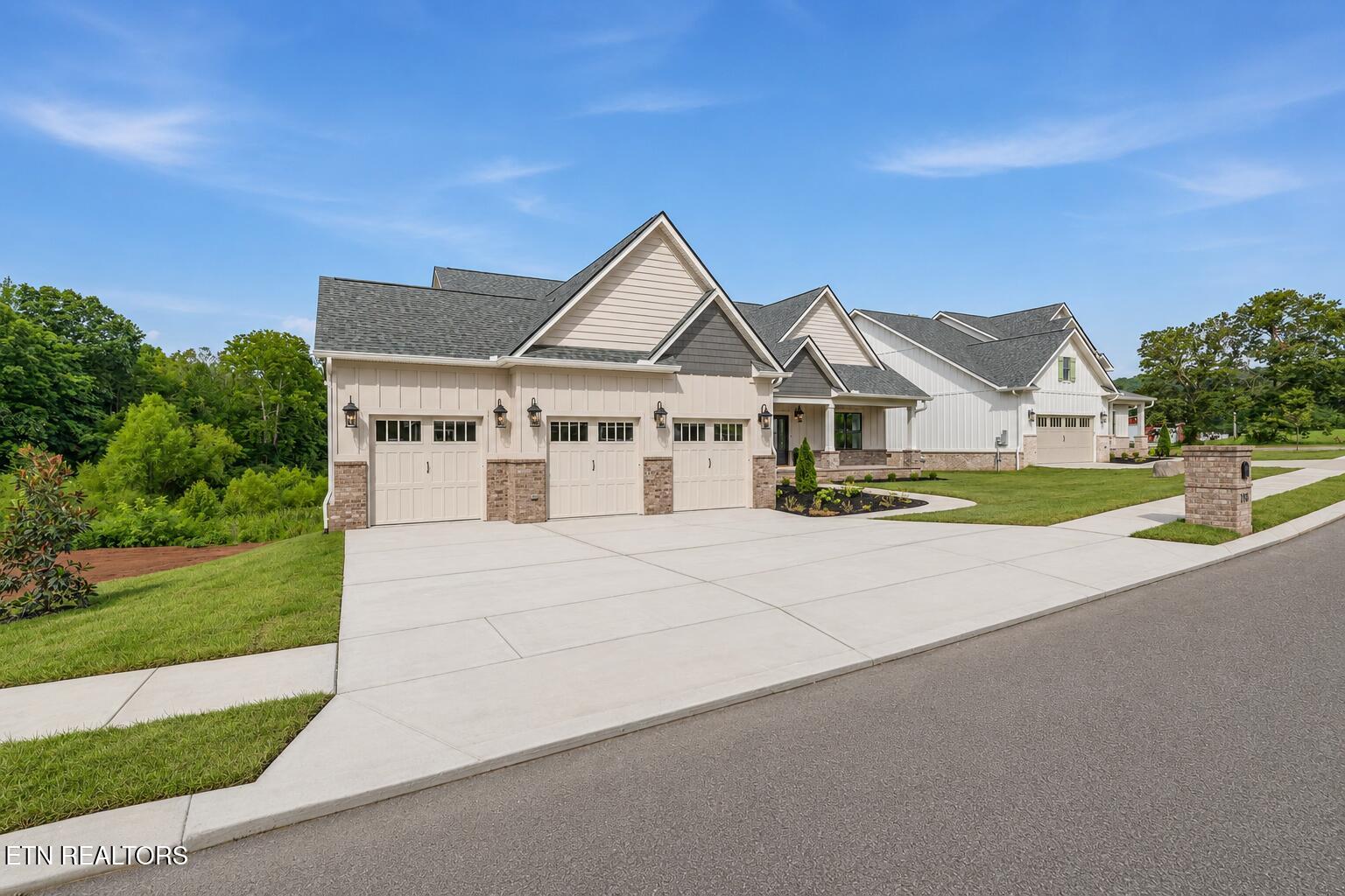 108 Cozy Manor Way Clinton TN 37716