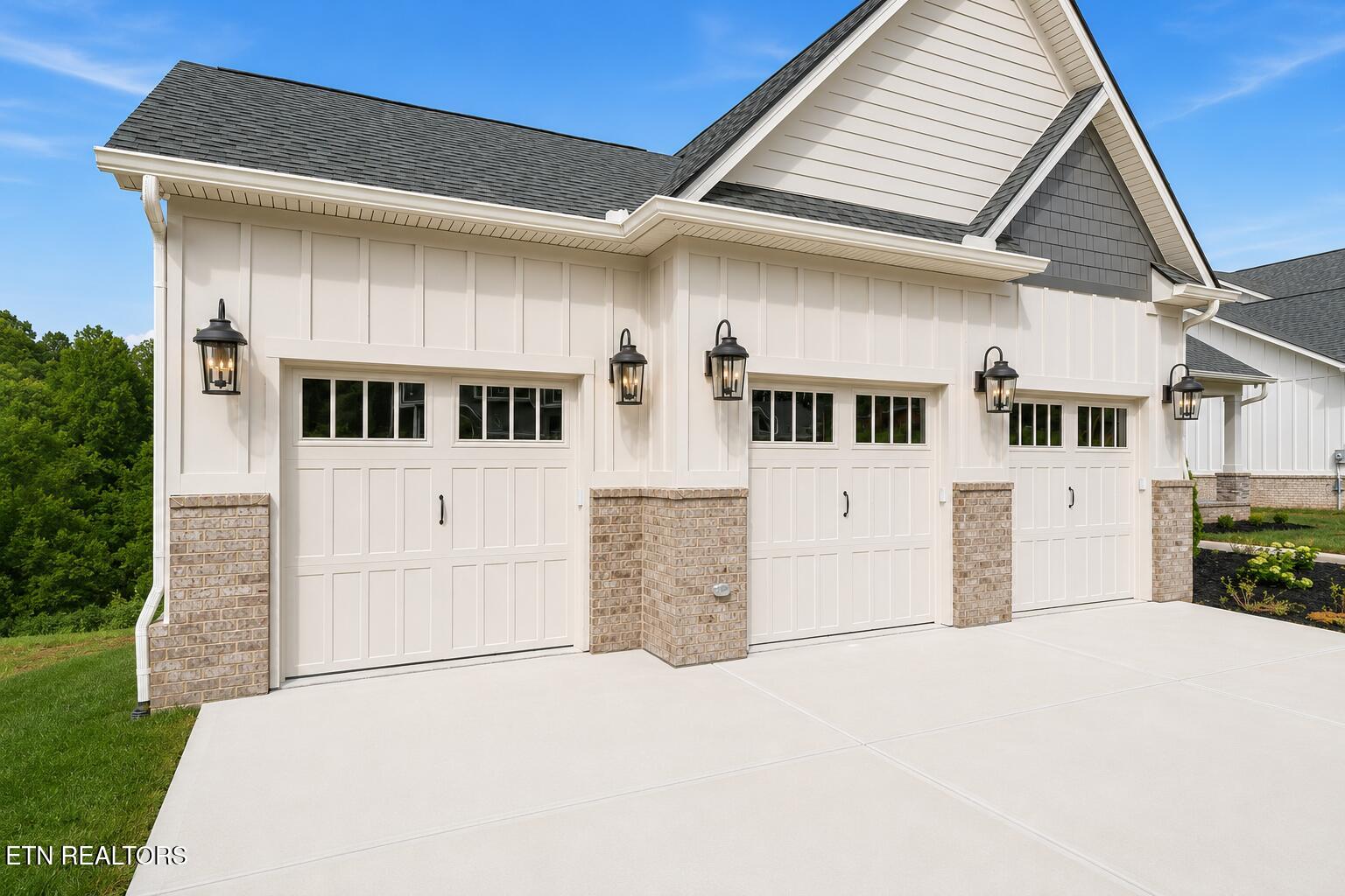 108 Cozy Manor Way Clinton TN 37716