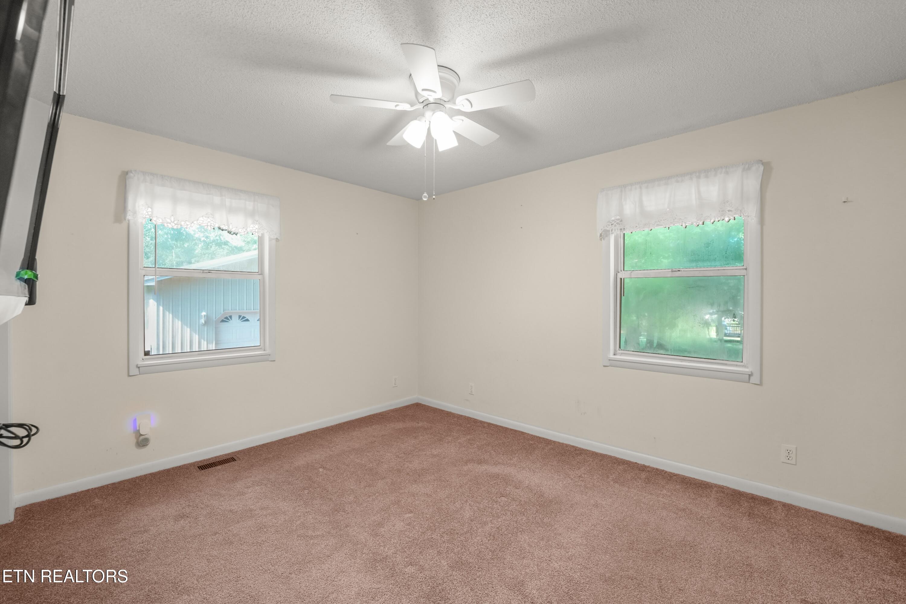 9136 Hondo Drive Crossville TN 38572