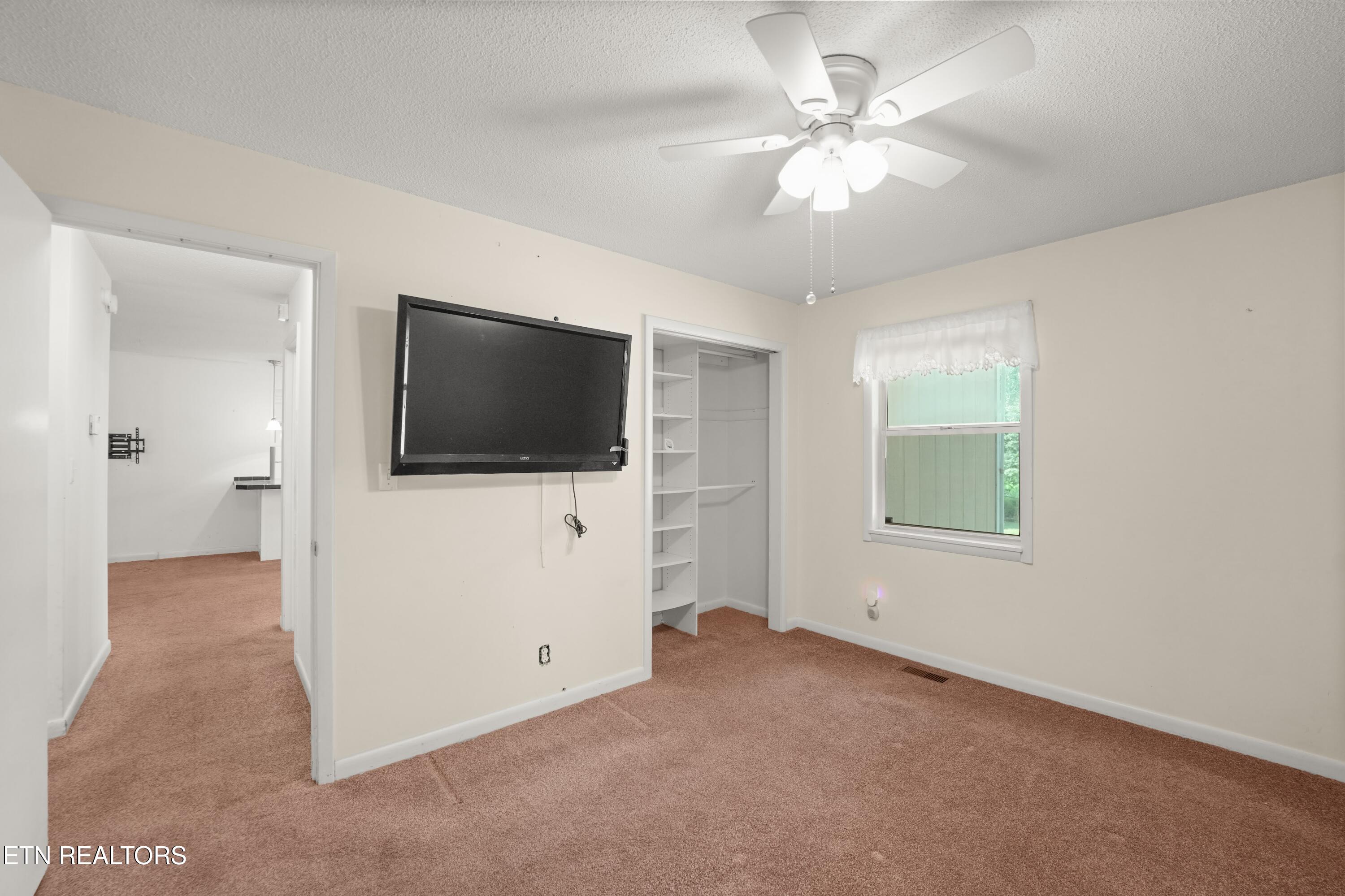 9136 Hondo Drive Crossville TN 38572
