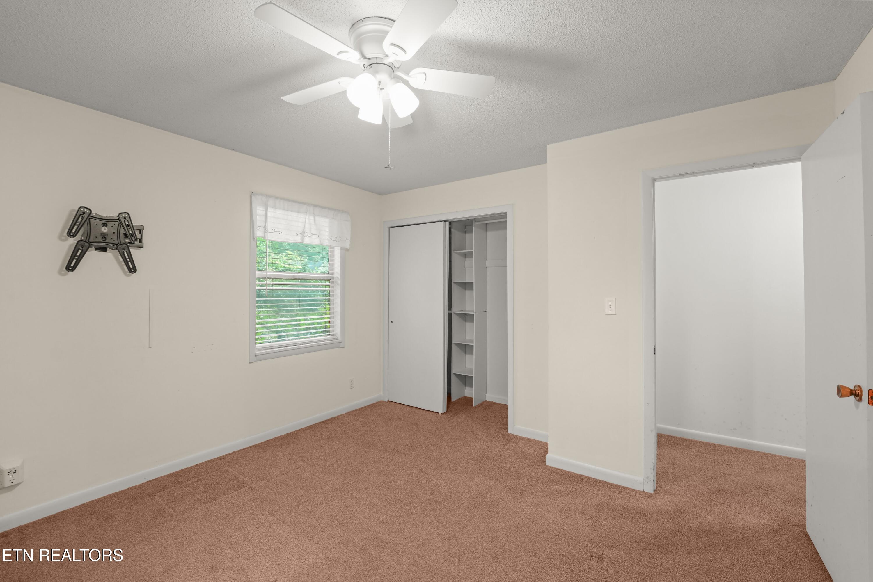 9136 Hondo Drive Crossville TN 38572