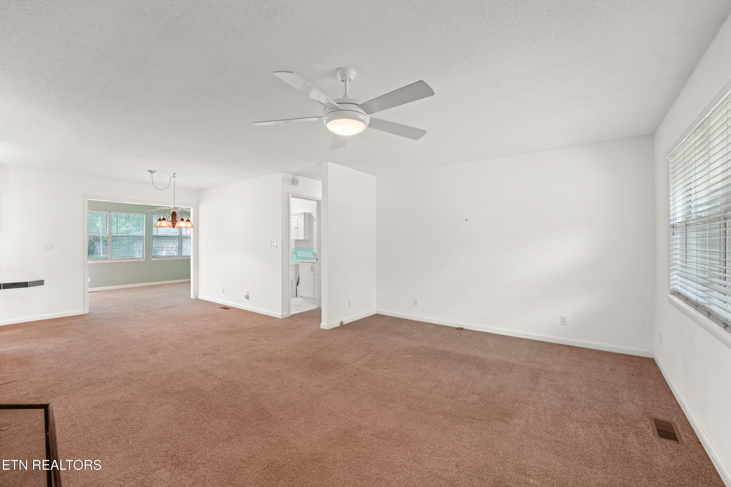 9136 Hondo Drive Crossville TN 38572
