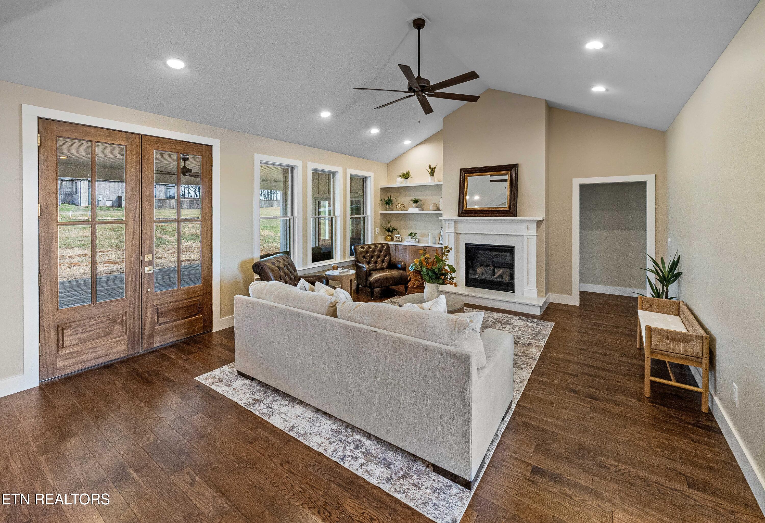 5929 John Drive Greenback TN 37742