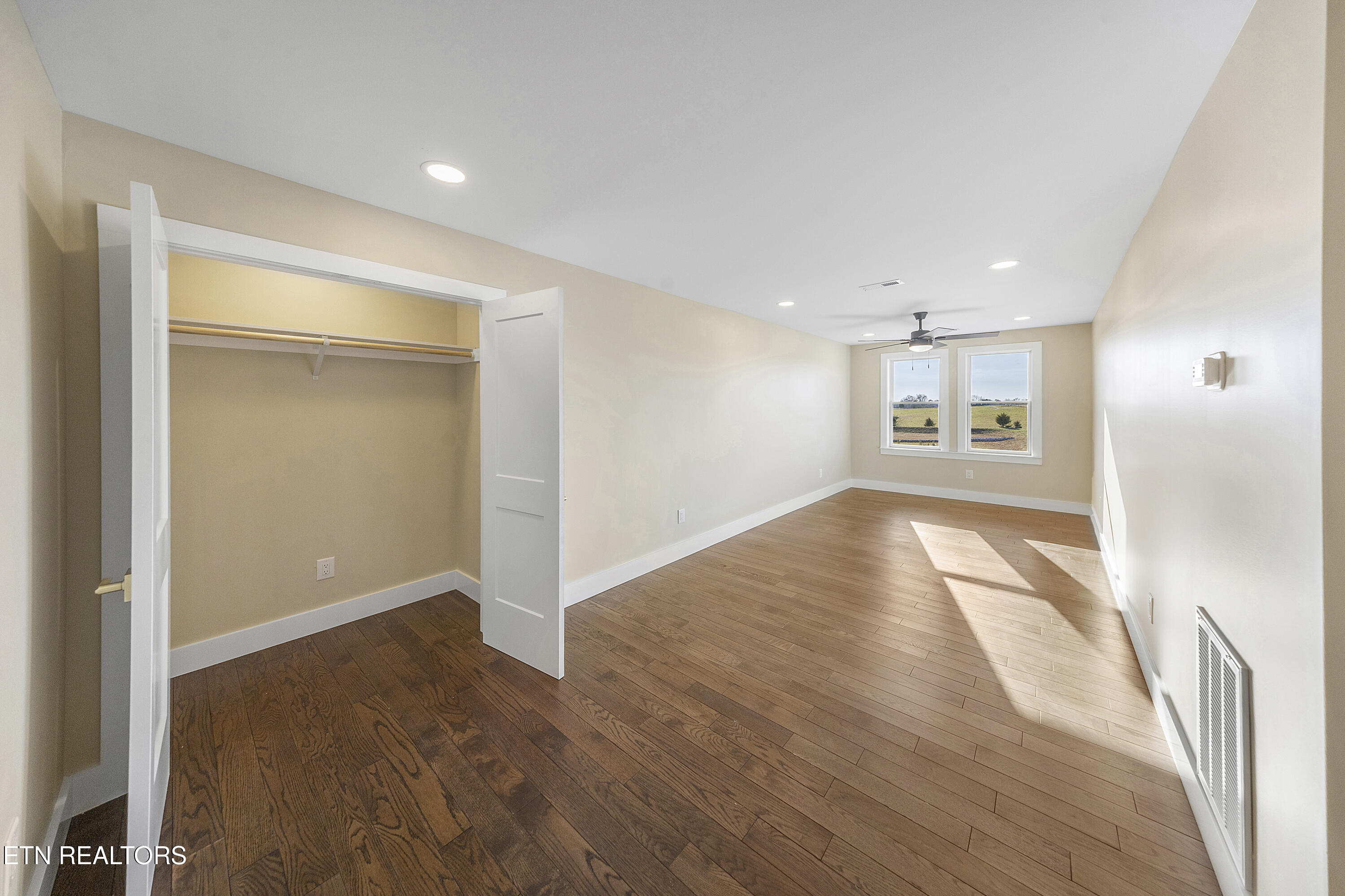 5929 John Drive Greenback TN 37742