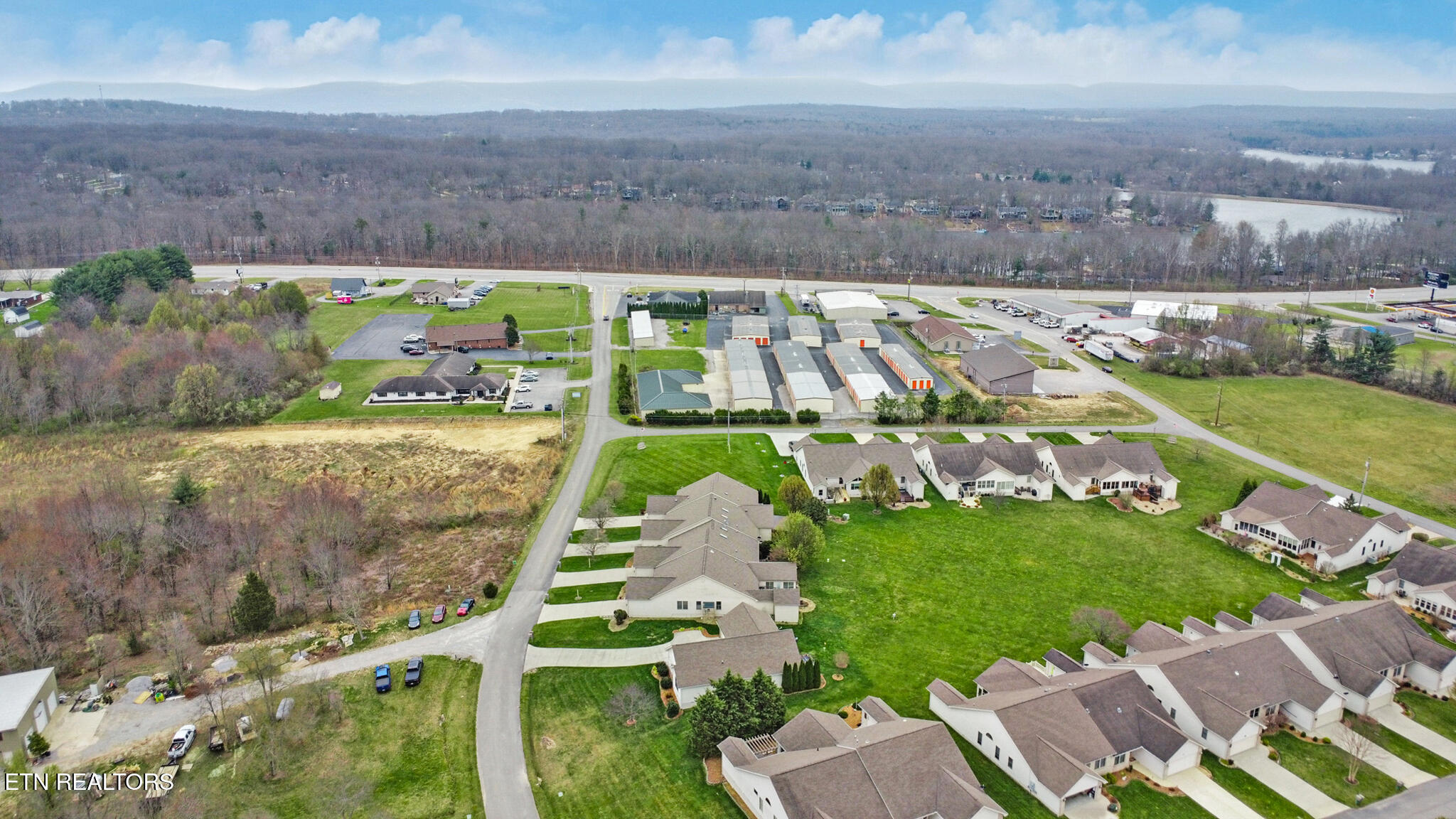 578 Woodgate Drive Crossville TN 38571