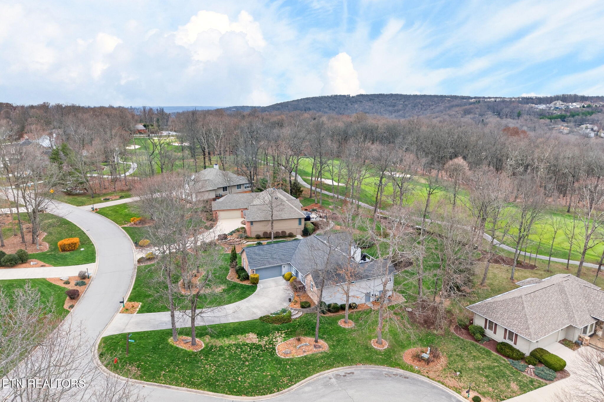 127 Stonewood Drive Crossville TN 38558