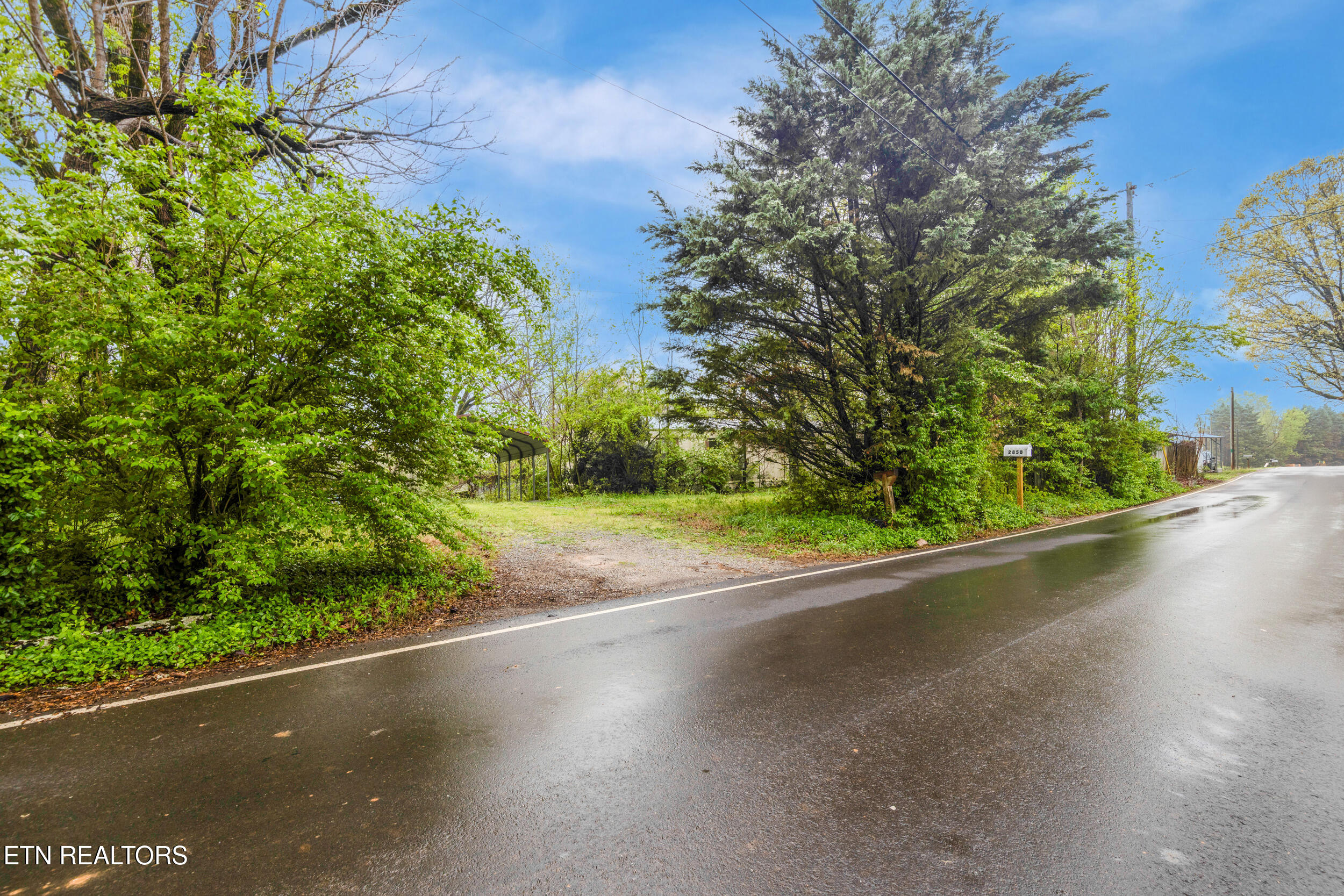 2843/2845 New Blockhouse Road Maryville TN 37803