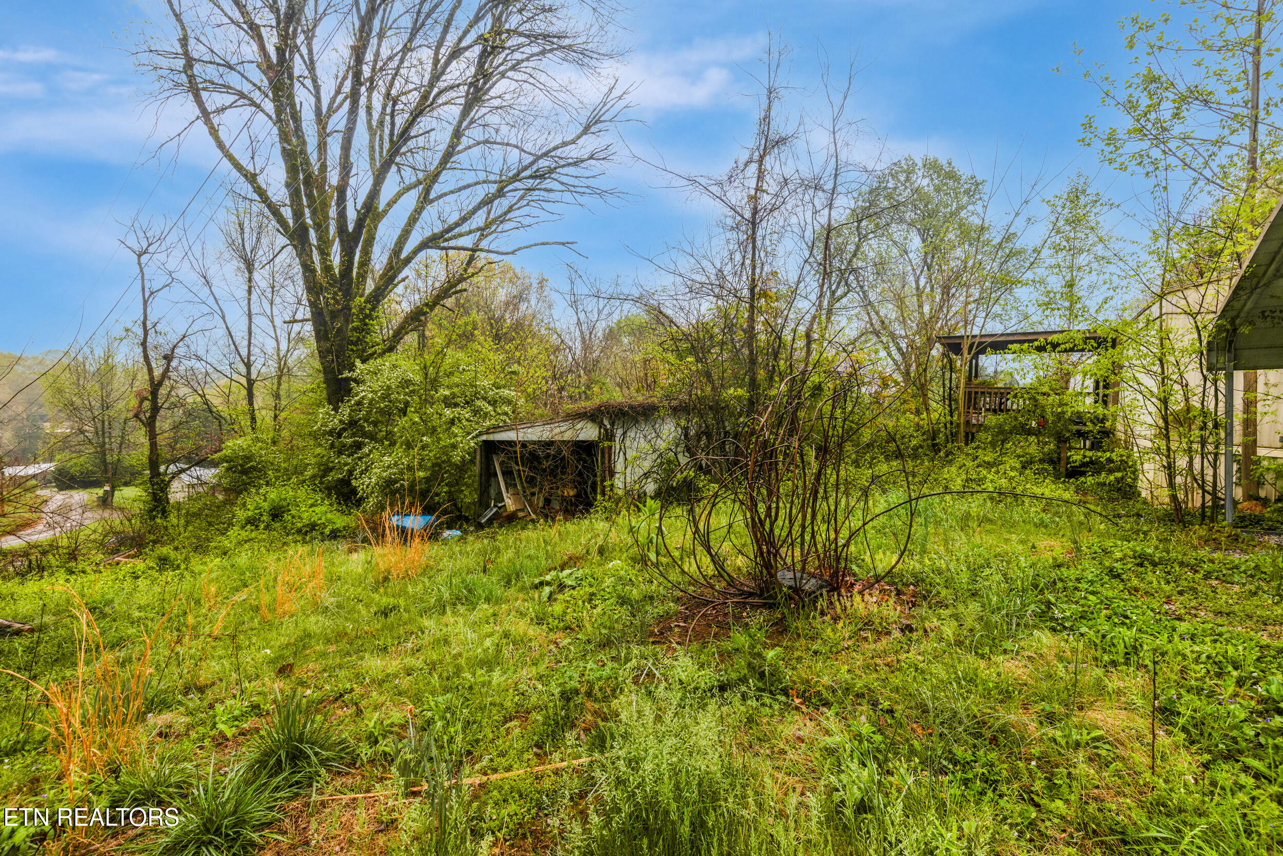 2843/2845 New Blockhouse Road Maryville TN 37803