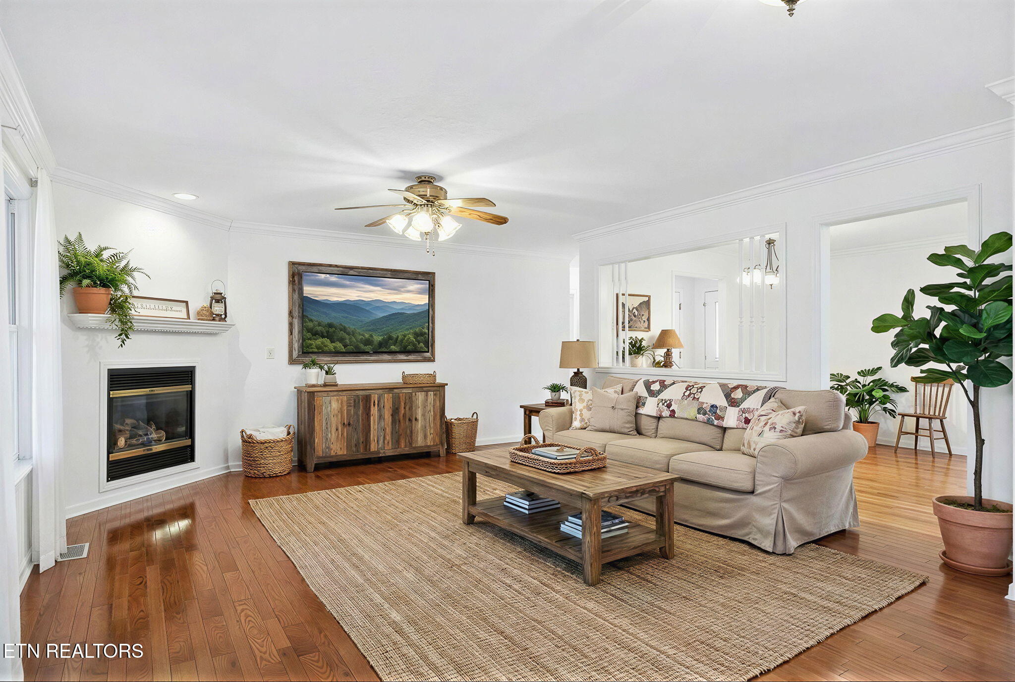 124 Peace Pipe Bend Crossville TN 38572
