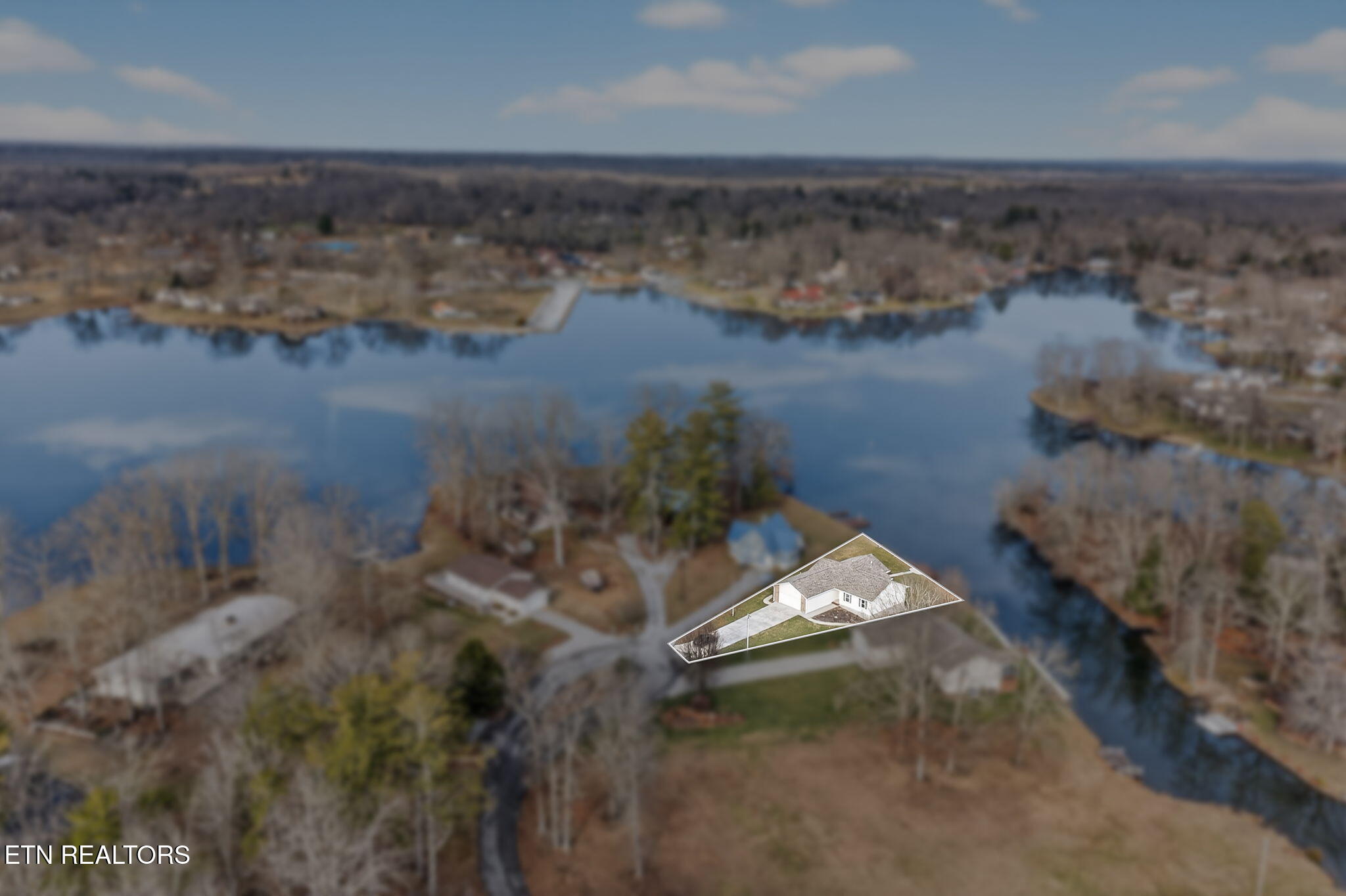 124 Peace Pipe Bend Crossville TN 38572