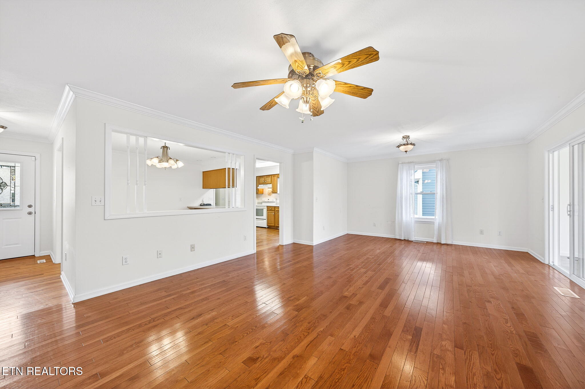124 Peace Pipe Bend Crossville TN 38572