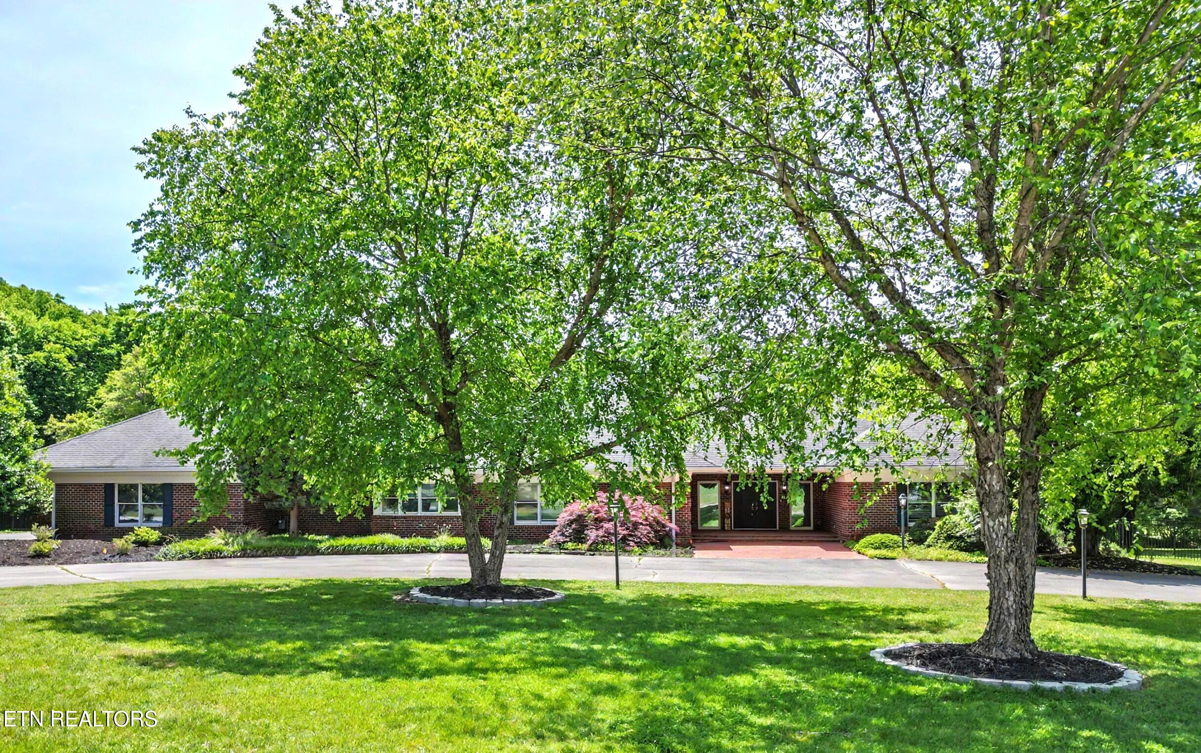1320 Dunbarton Drive Maryville TN 37803