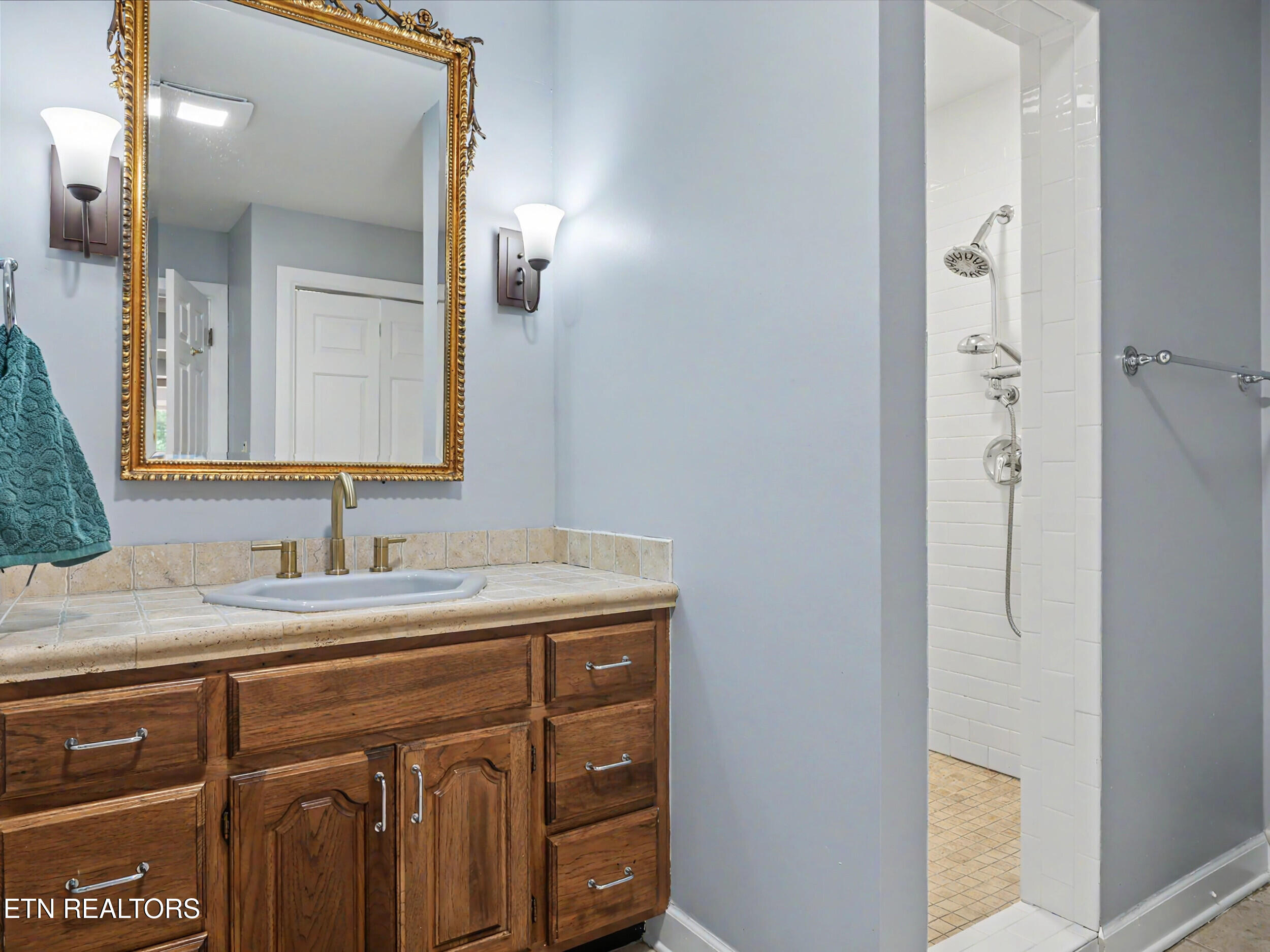 1320 Dunbarton Drive Maryville TN 37803