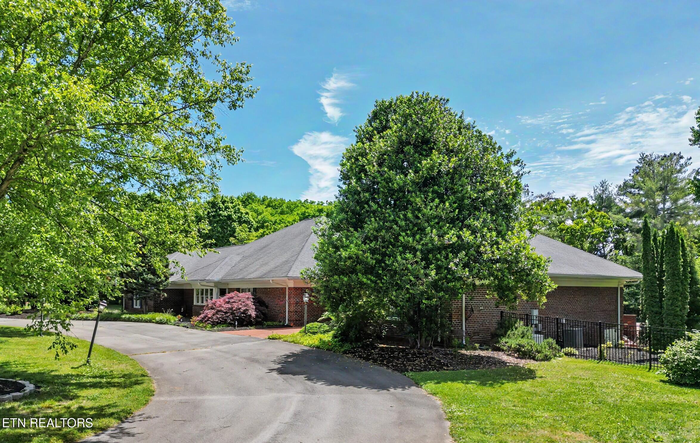 1320 Dunbarton Drive Maryville TN 37803