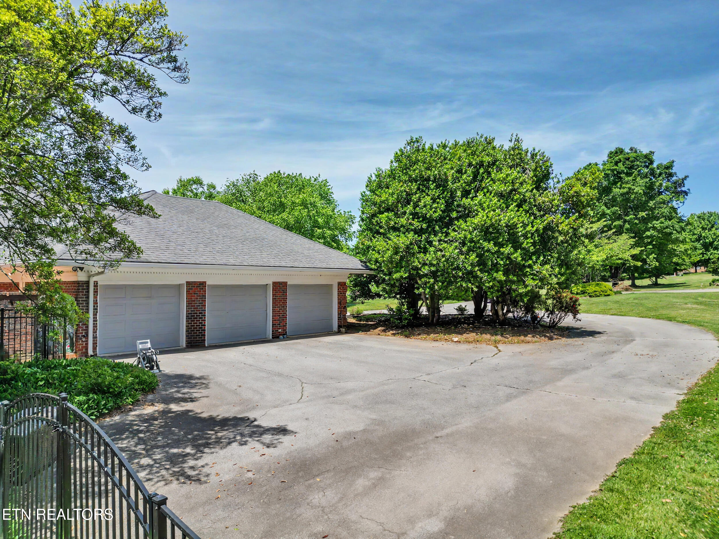 1320 Dunbarton Drive Maryville TN 37803