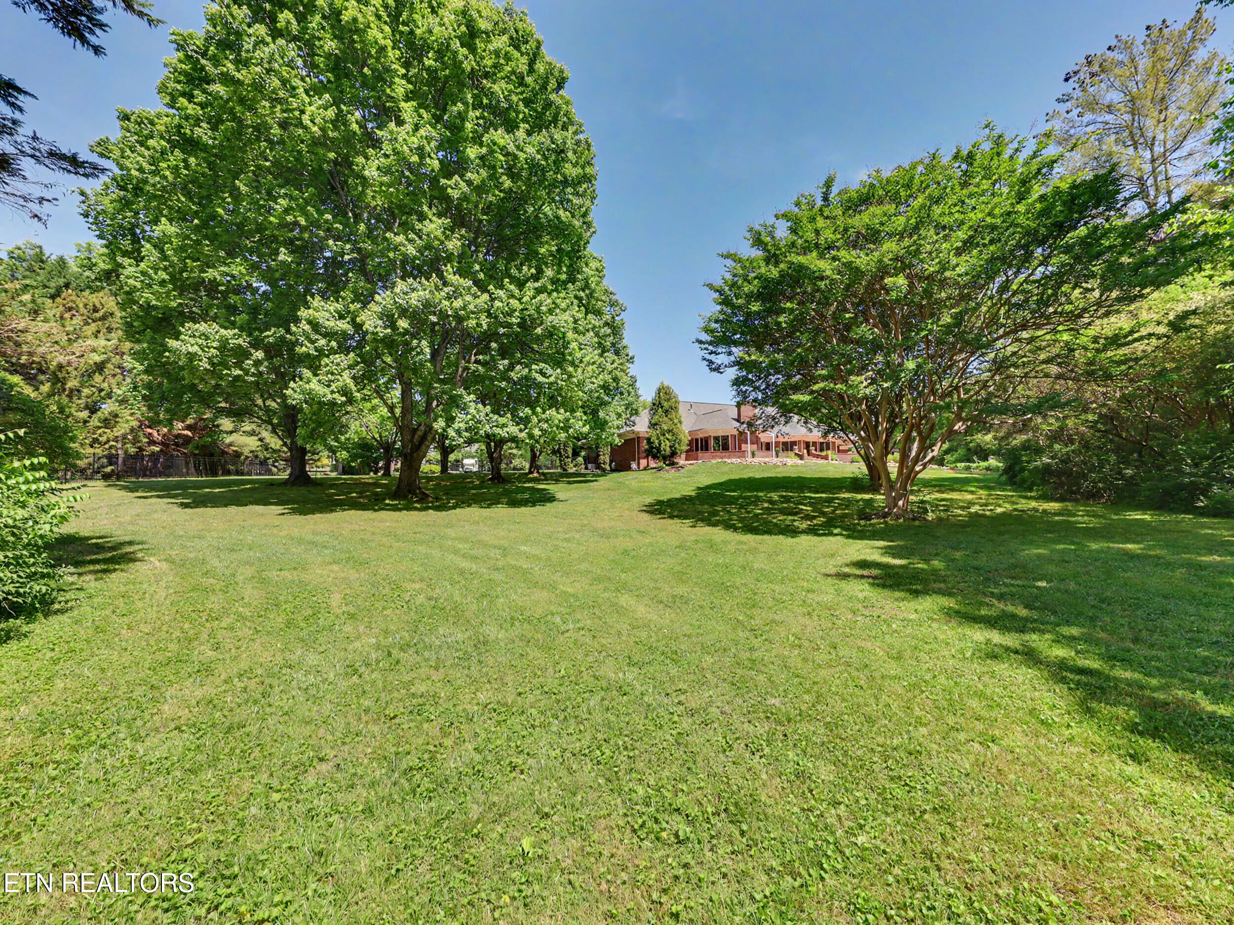 1320 Dunbarton Drive Maryville TN 37803