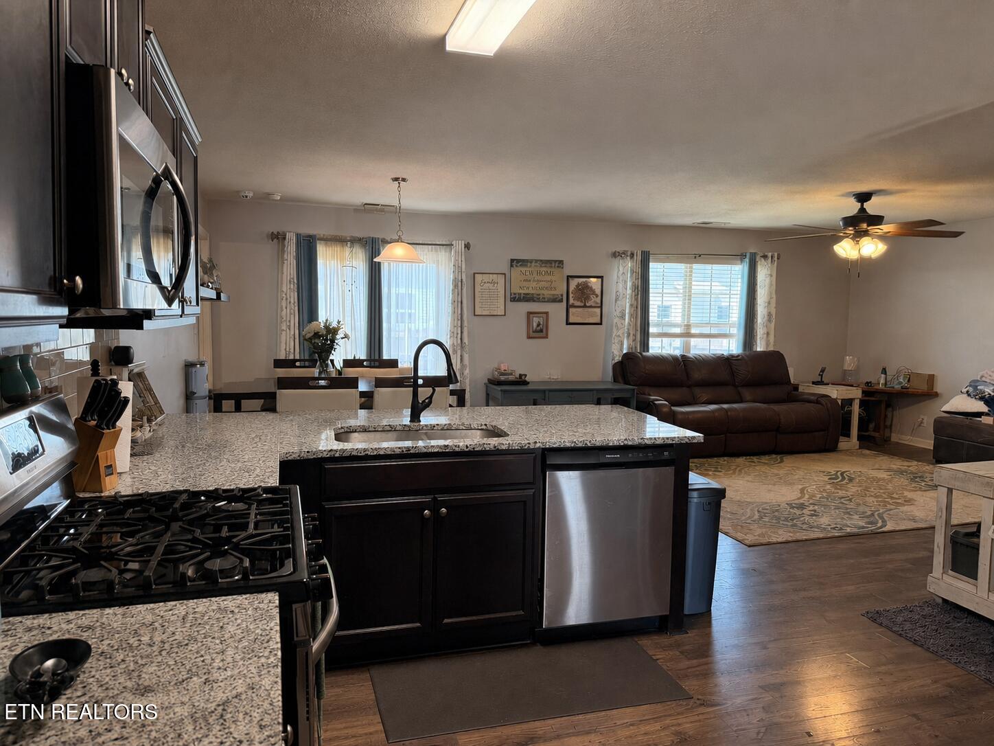 9443 Avian Forest Lane Heiskell TN 37754
