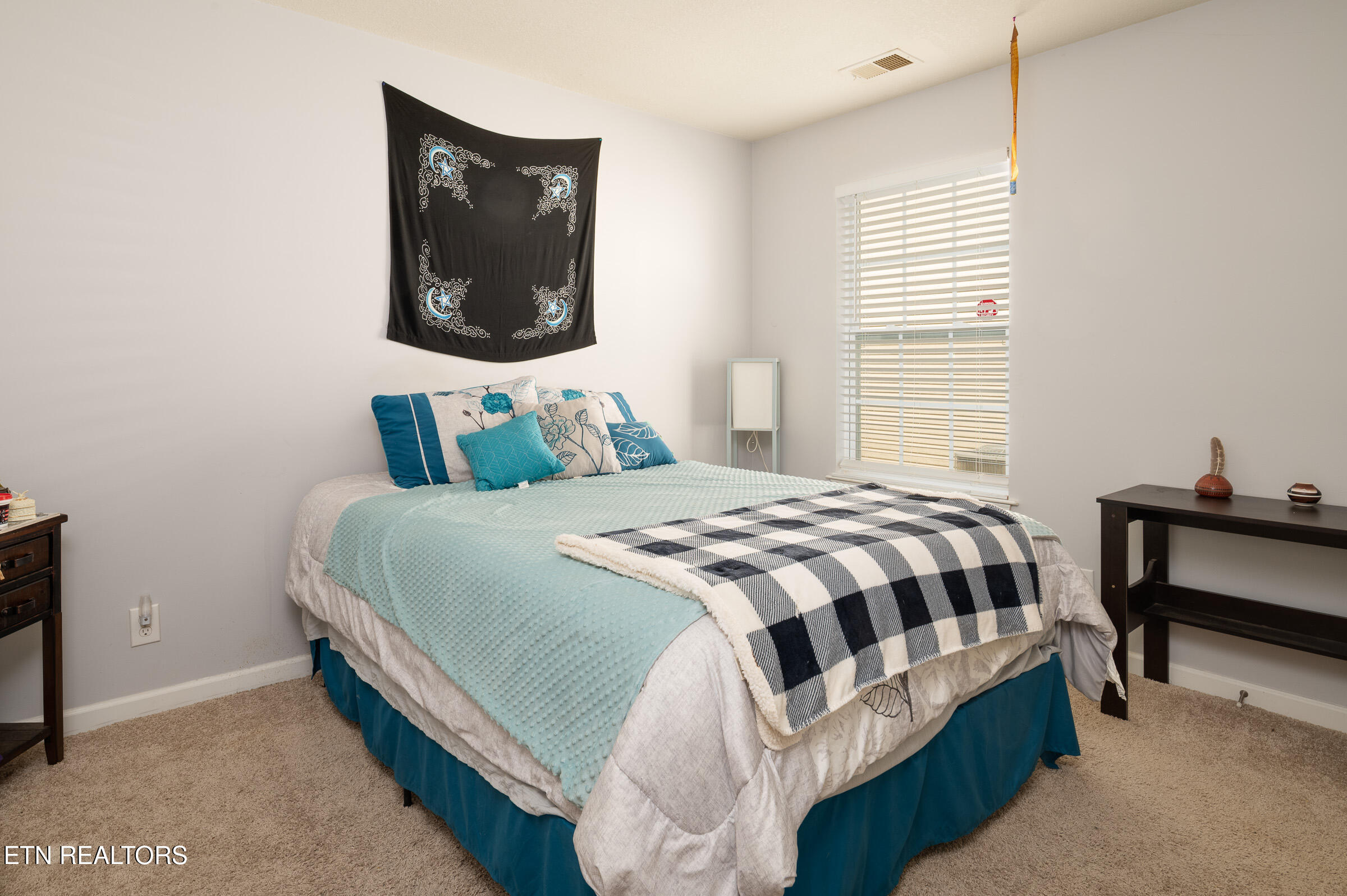 9443 Avian Forest Lane Heiskell TN 37754