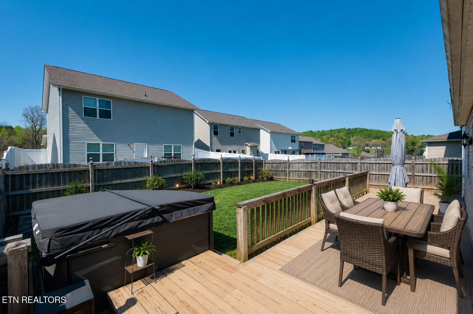 9443 Avian Forest Lane Heiskell TN 37754