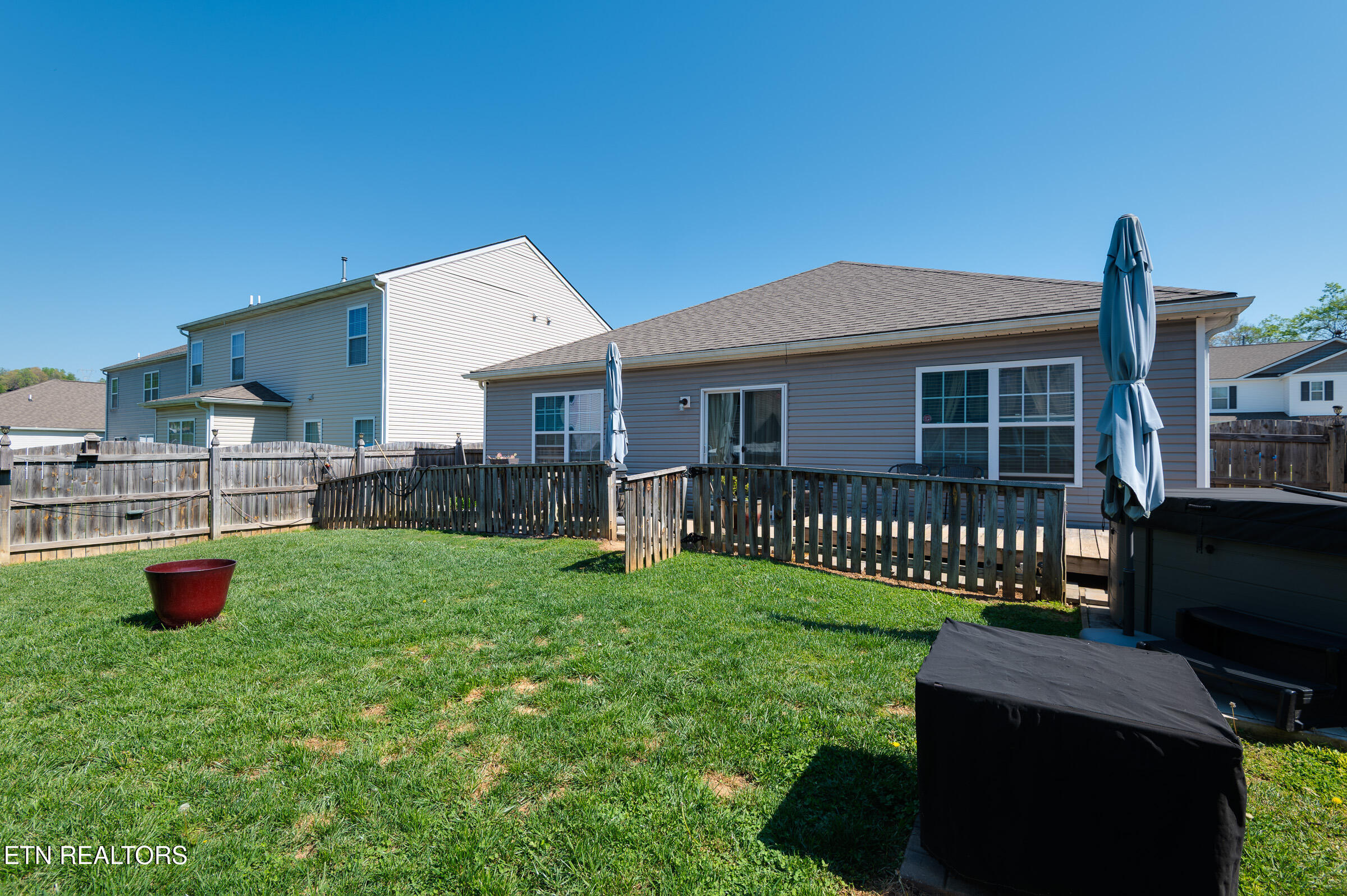 9443 Avian Forest Lane Heiskell TN 37754