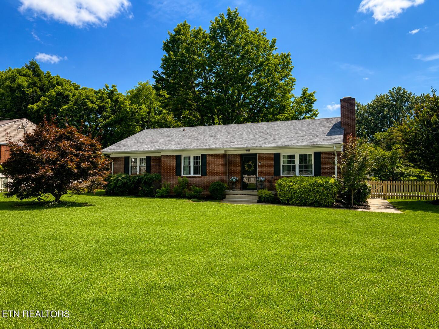 1305 S Court Street Maryville TN 37803