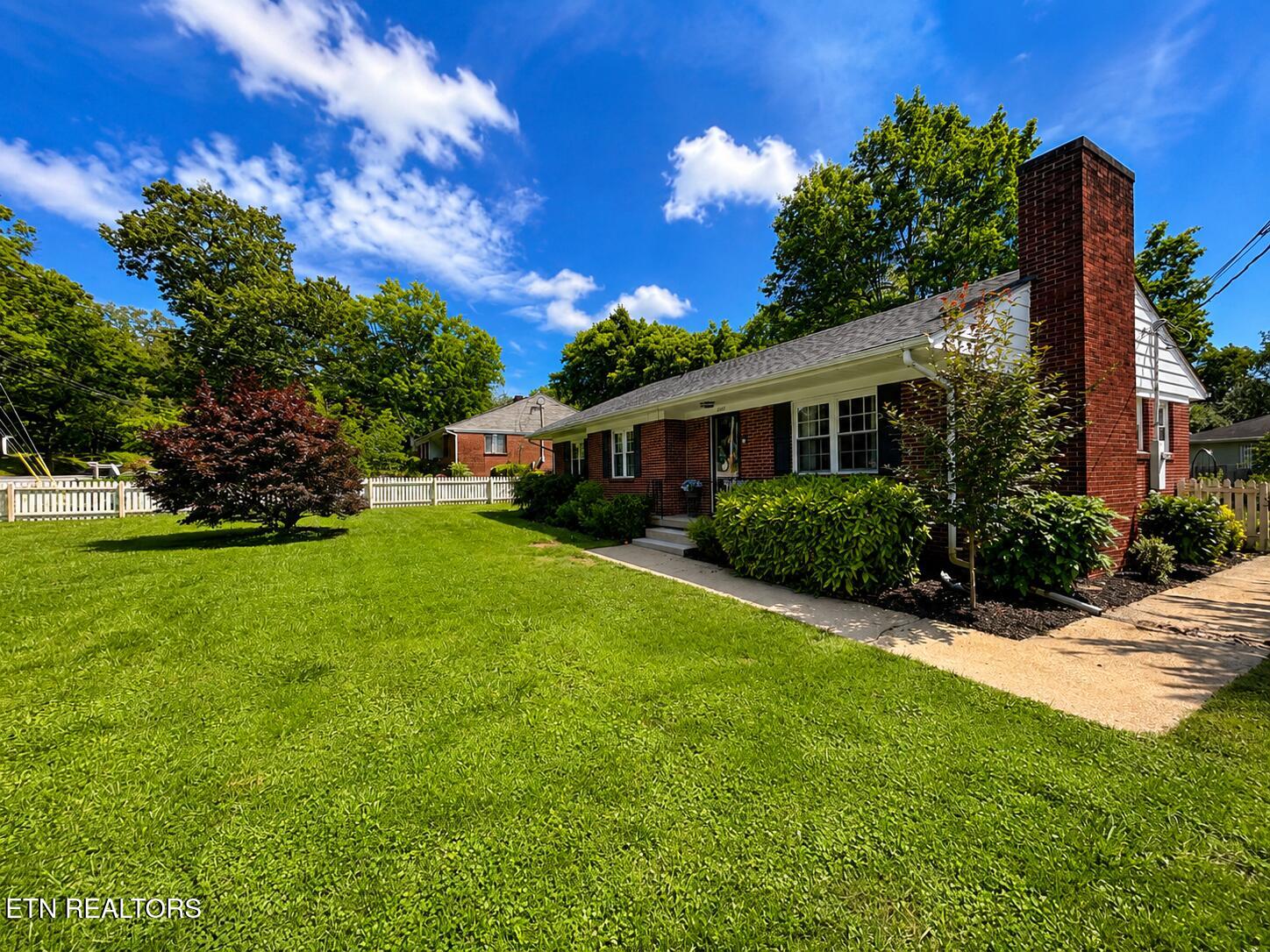 1305 S Court Street Maryville TN 37803