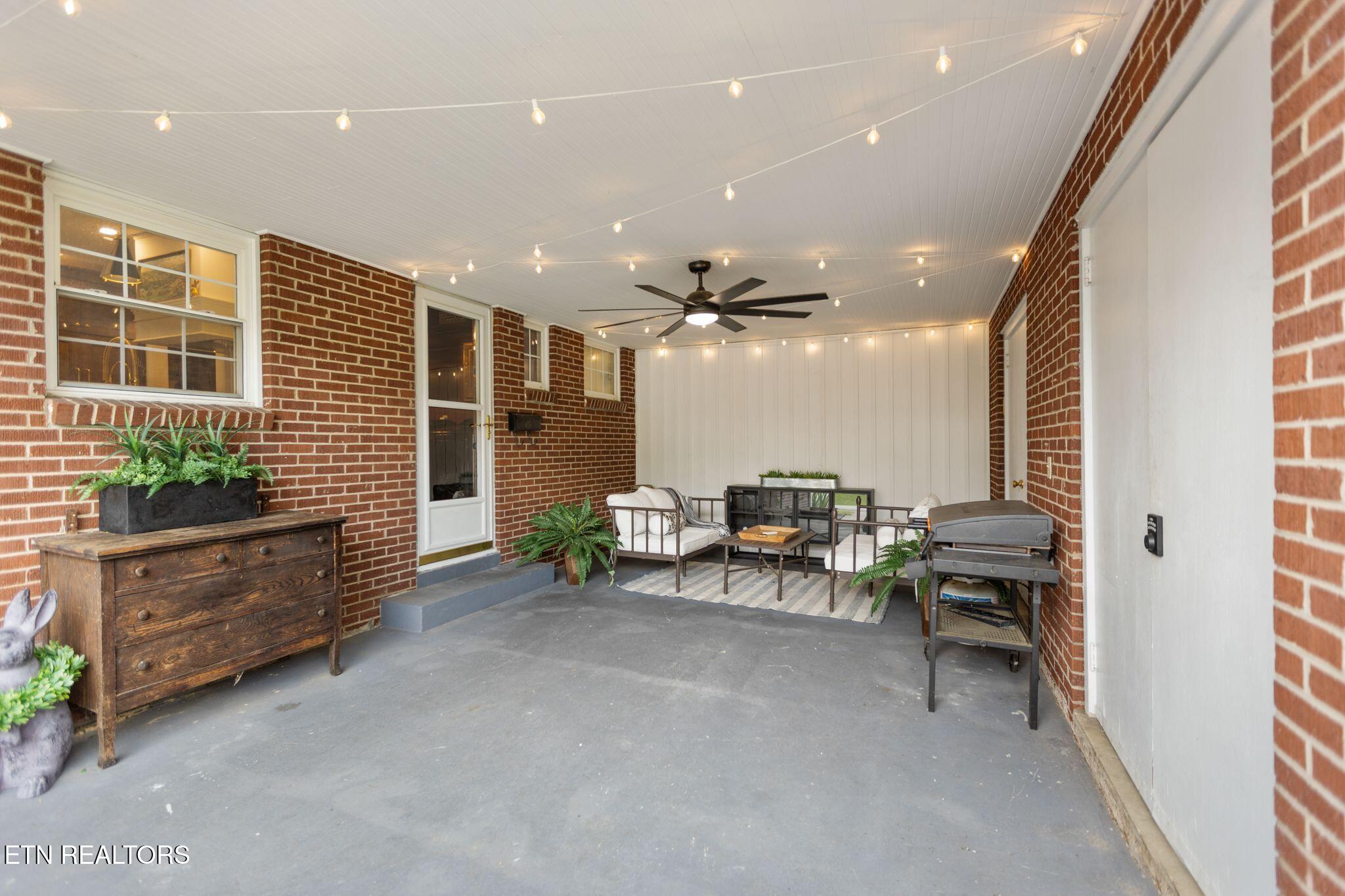 1305 S Court Street Maryville TN 37803