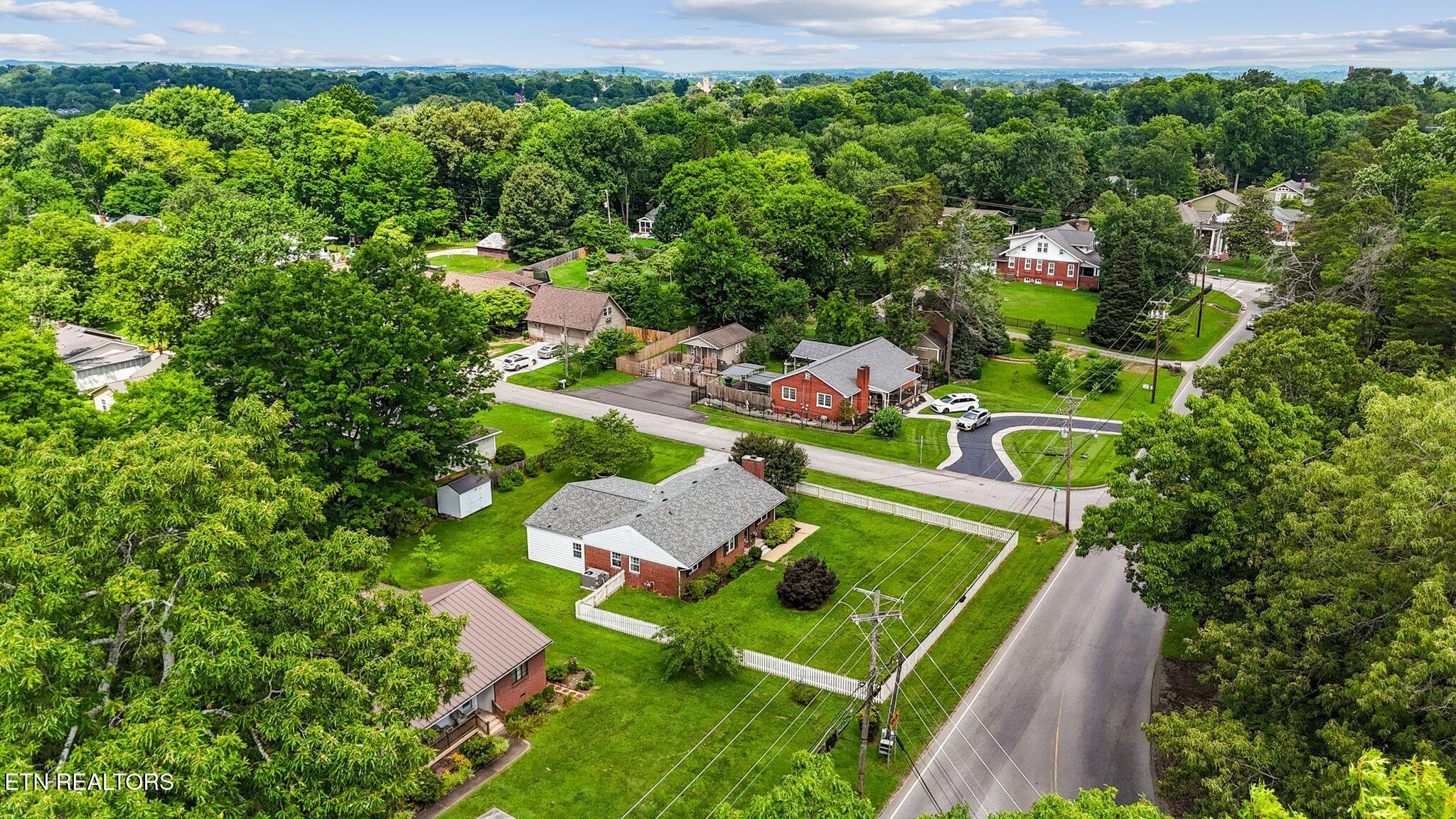 1305 S Court Street Maryville TN 37803