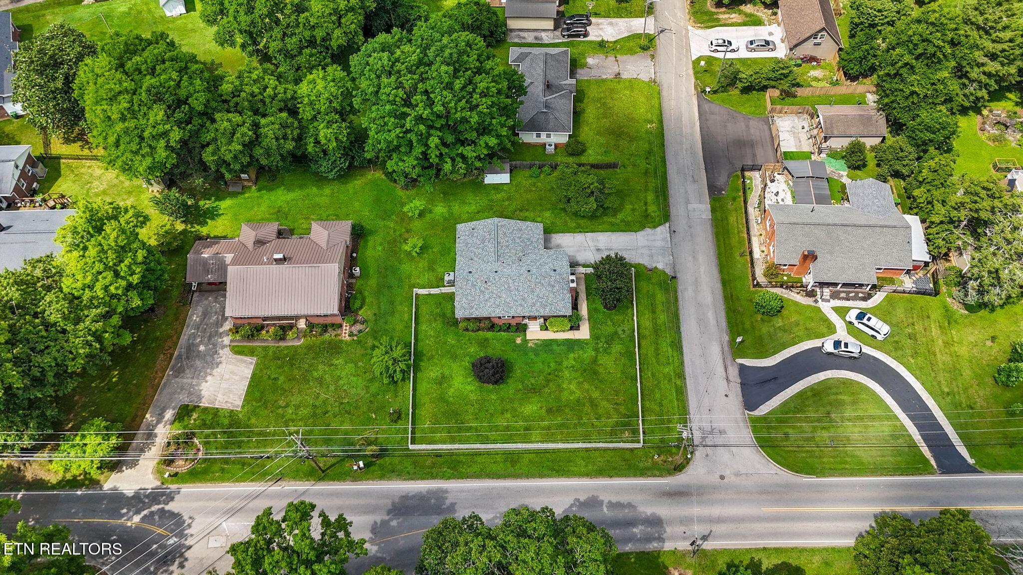 1305 S Court Street Maryville TN 37803