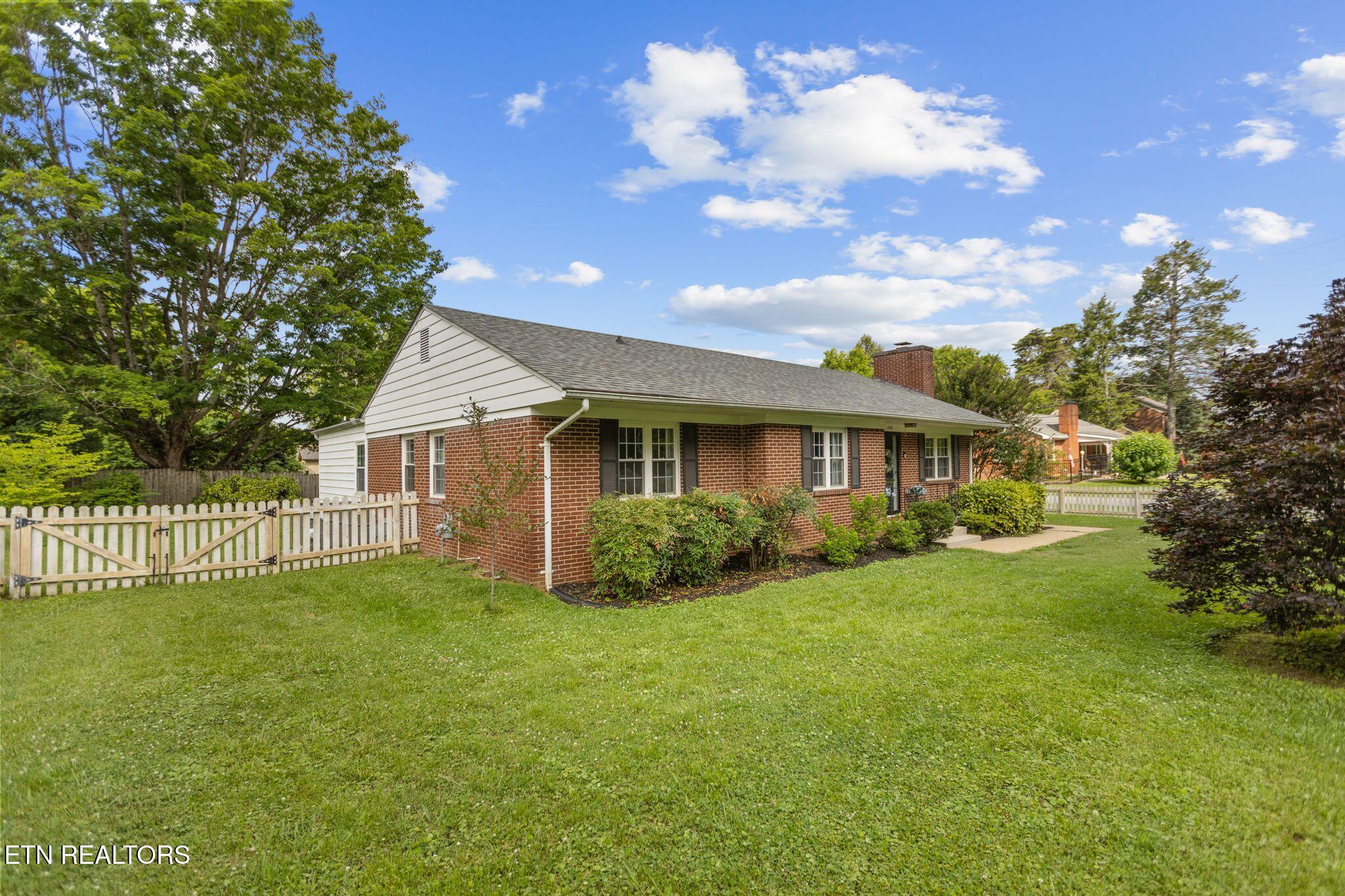 1305 S Court Street Maryville TN 37803