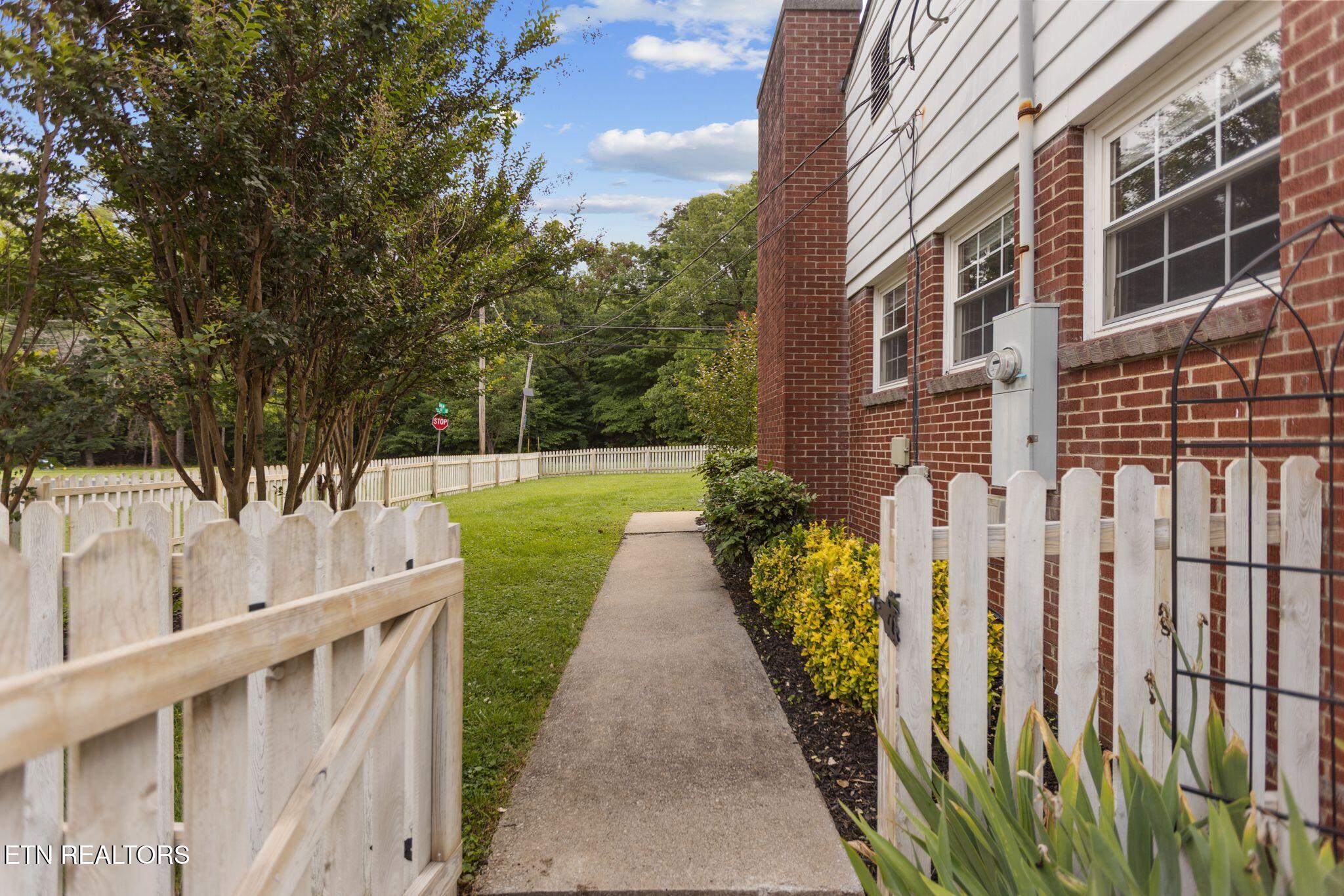 1305 S Court Street Maryville TN 37803