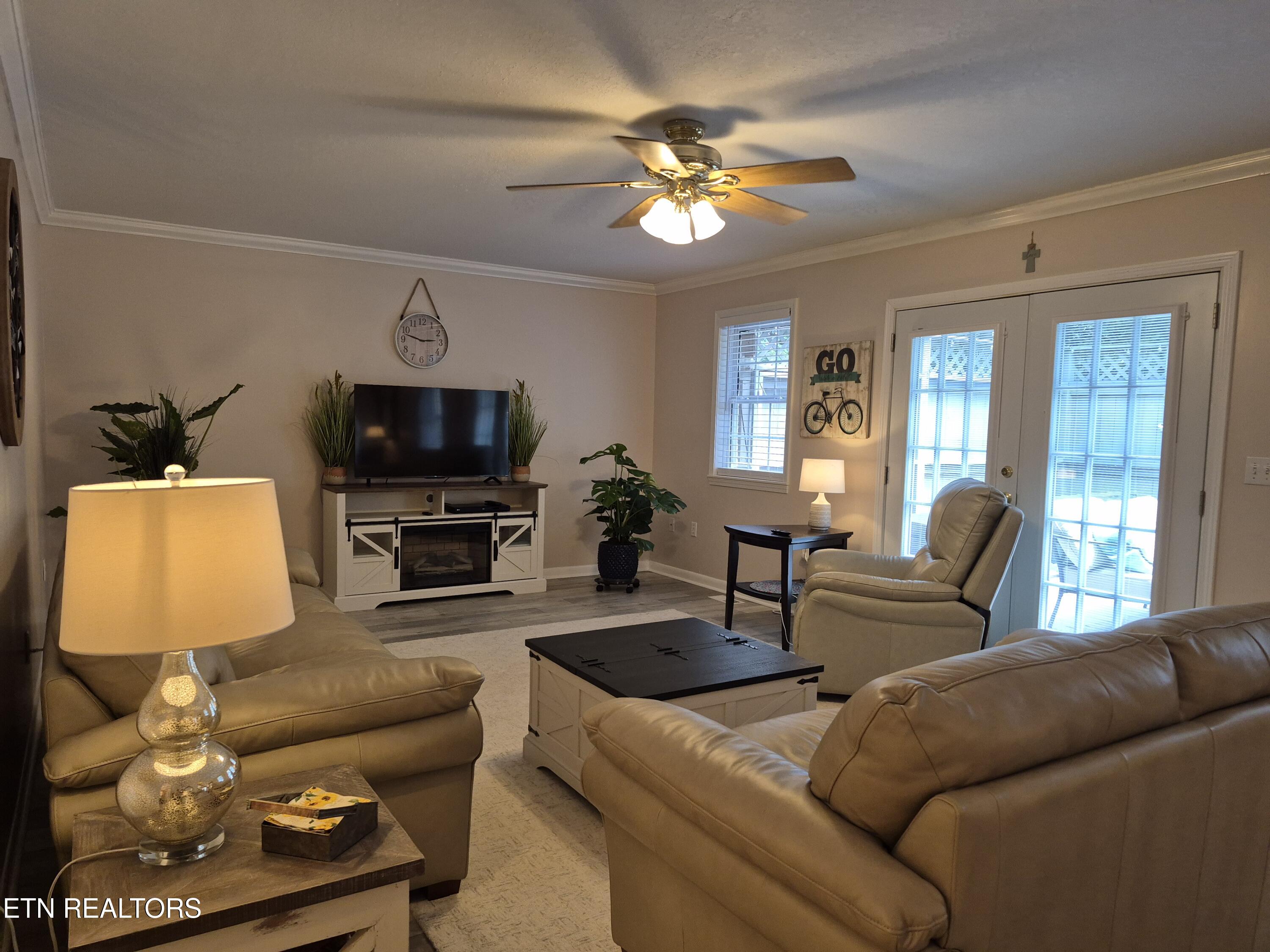 570 Oakwood Estates Drive Lenoir City TN 37772