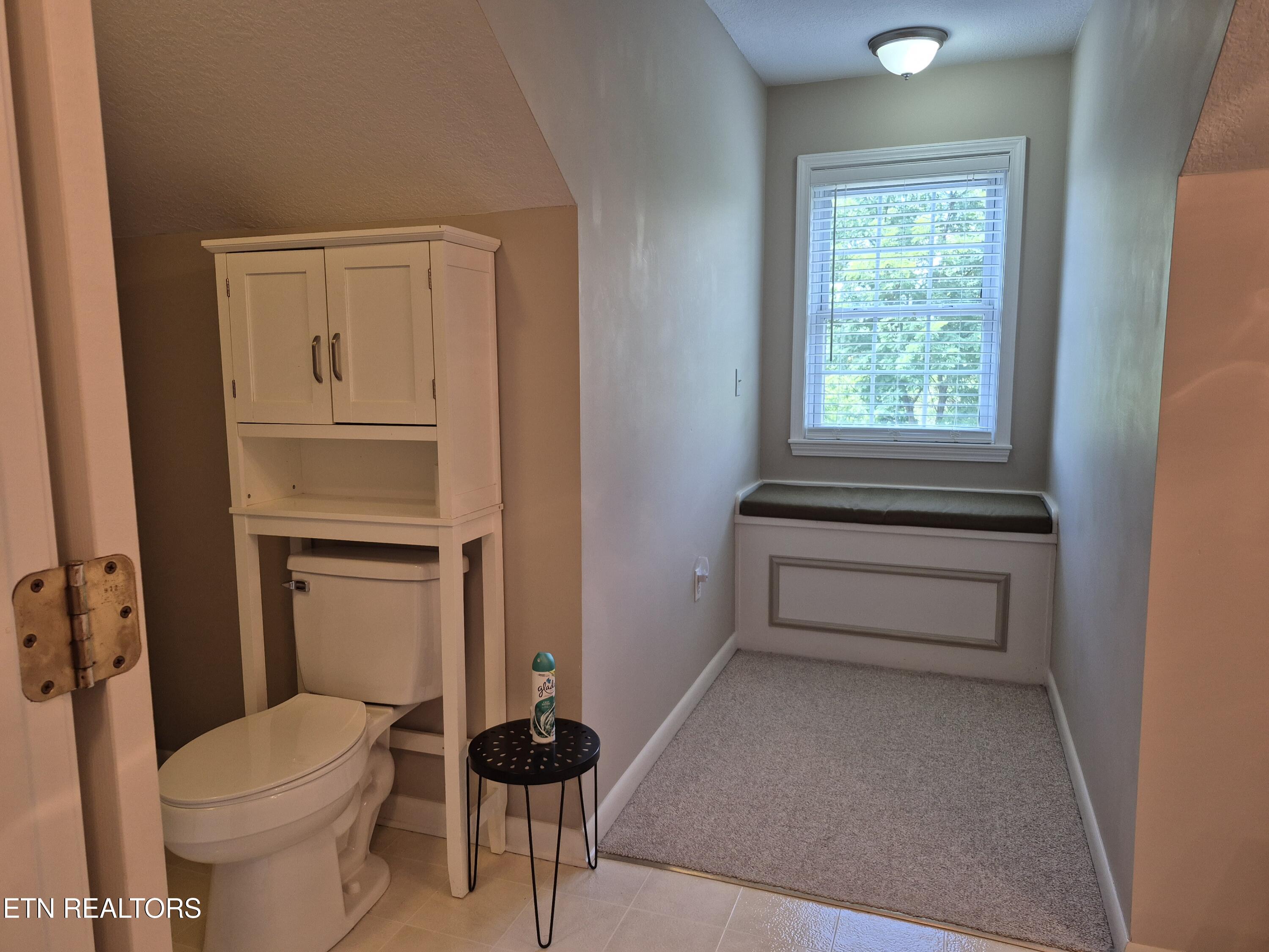 570 Oakwood Estates Drive Lenoir City TN 37772