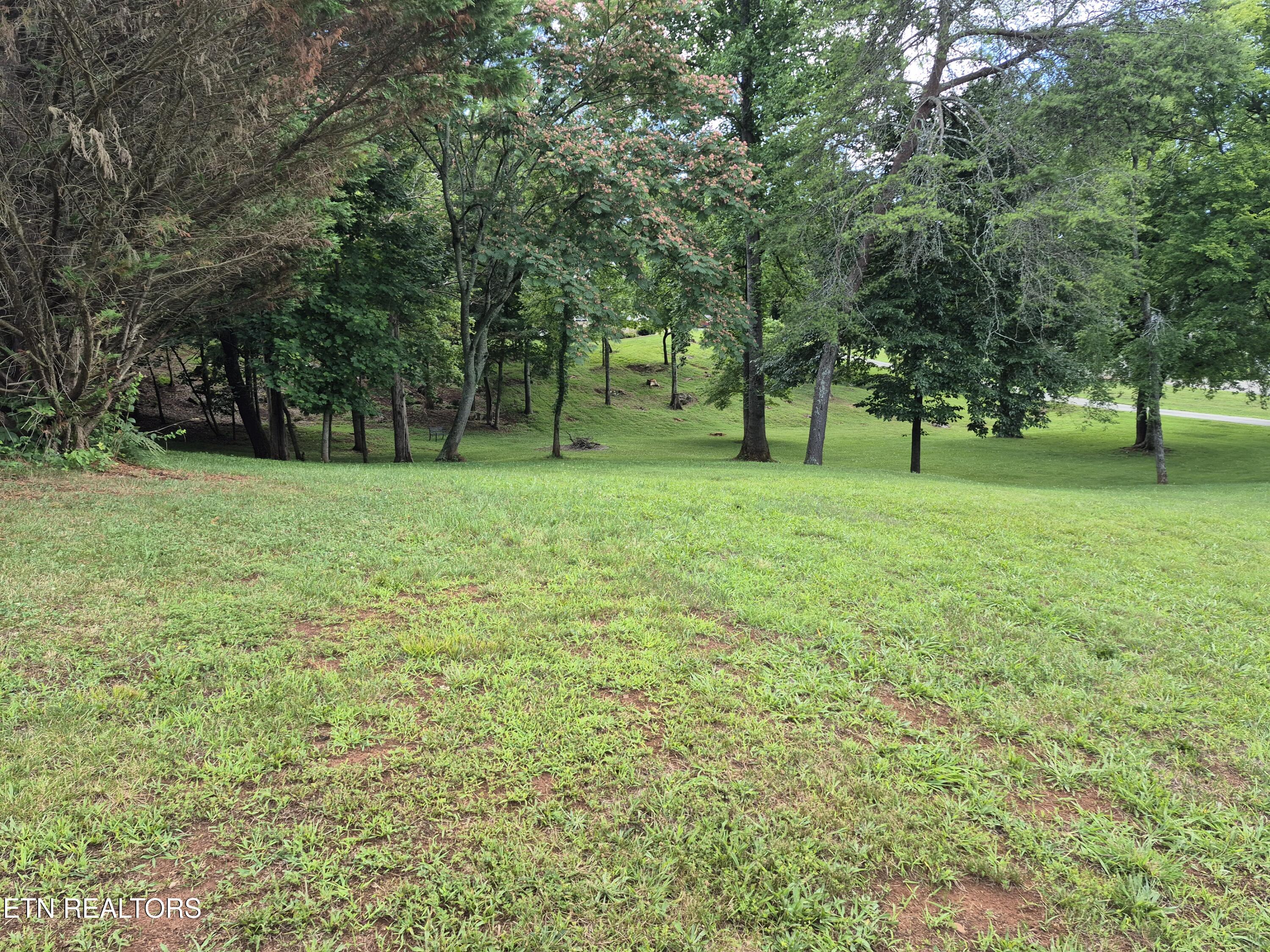 570 Oakwood Estates Drive Lenoir City TN 37772