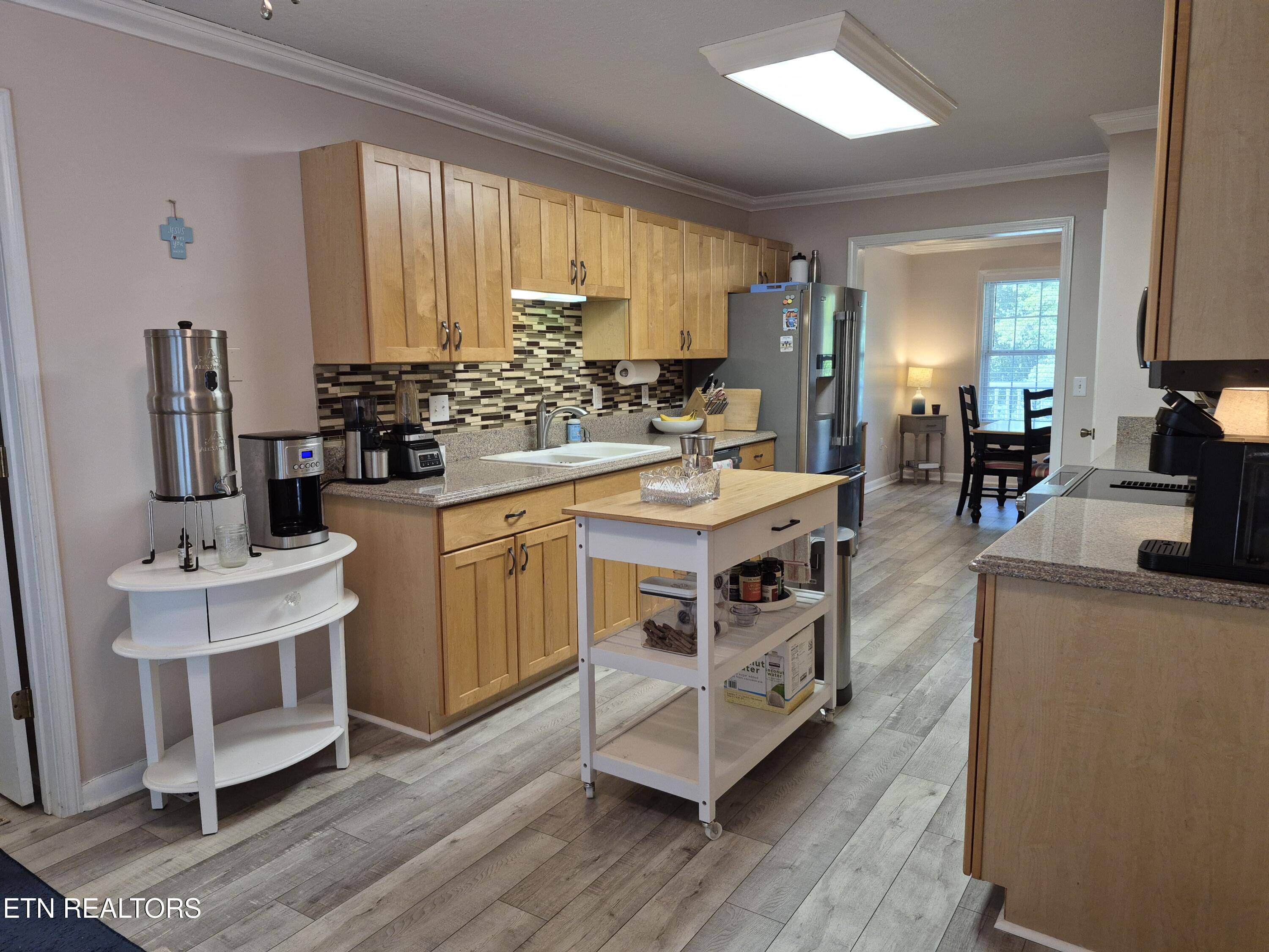 570 Oakwood Estates Drive Lenoir City TN 37772