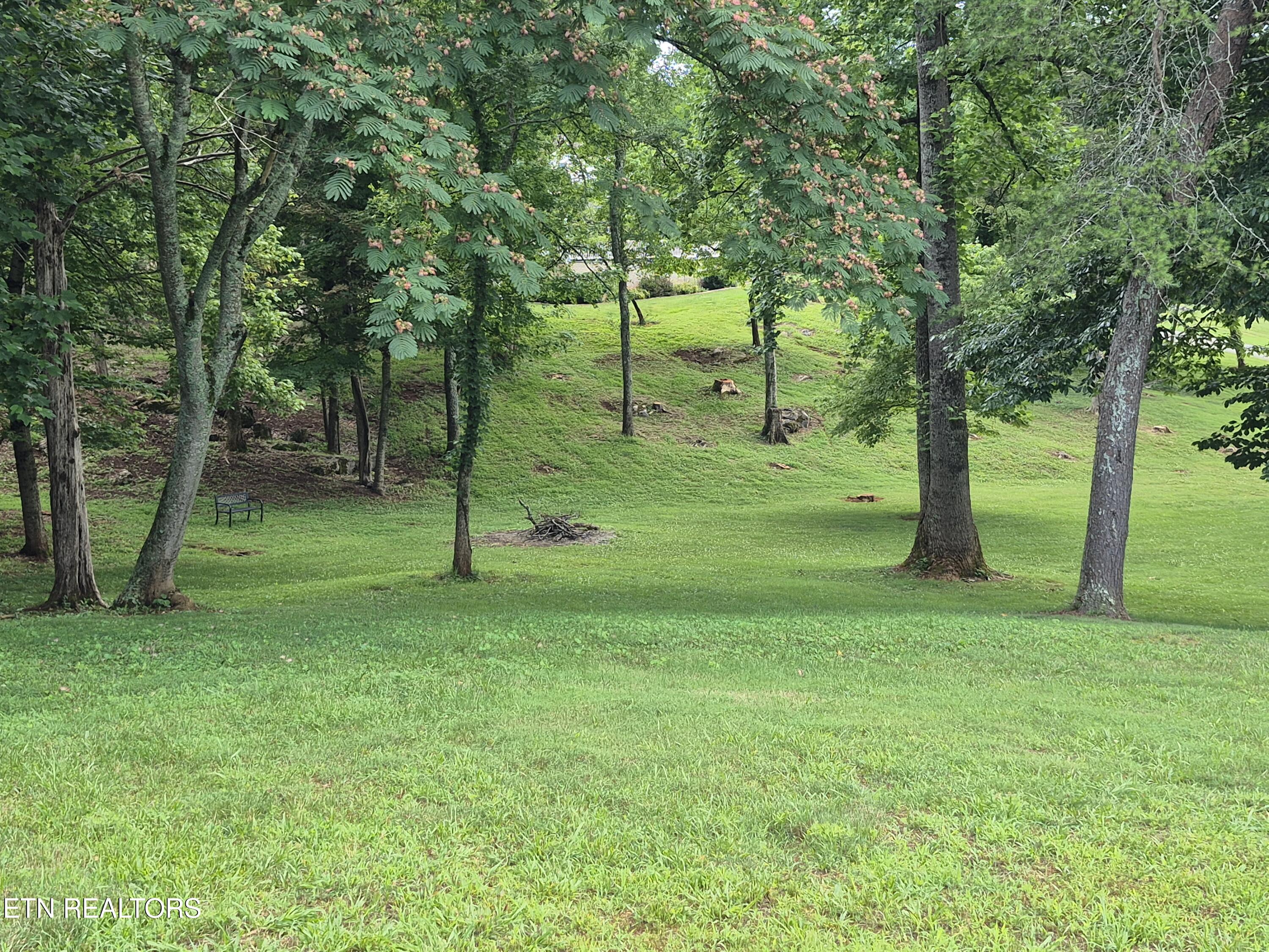 570 Oakwood Estates Drive Lenoir City TN 37772