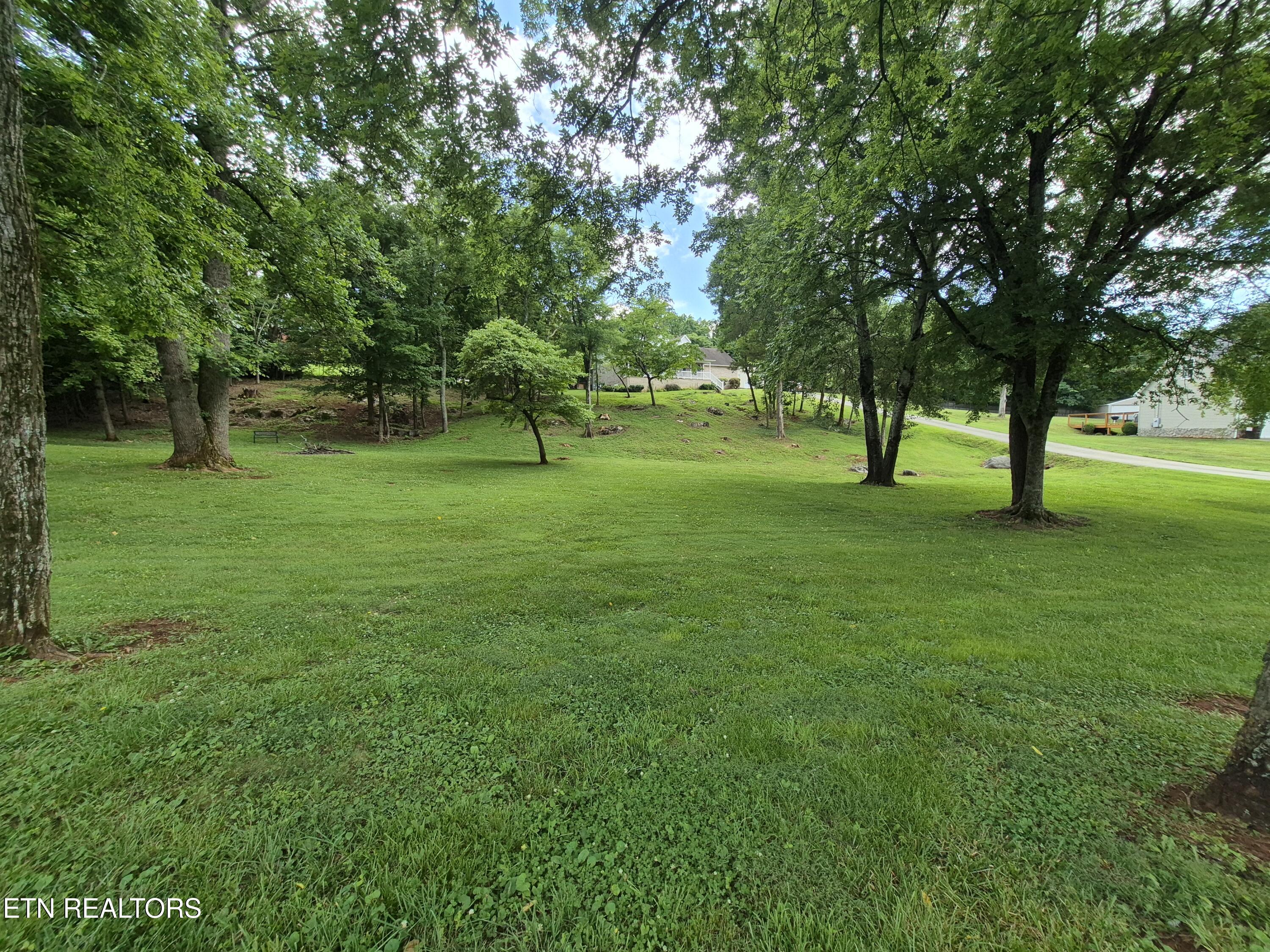 570 Oakwood Estates Drive Lenoir City TN 37772