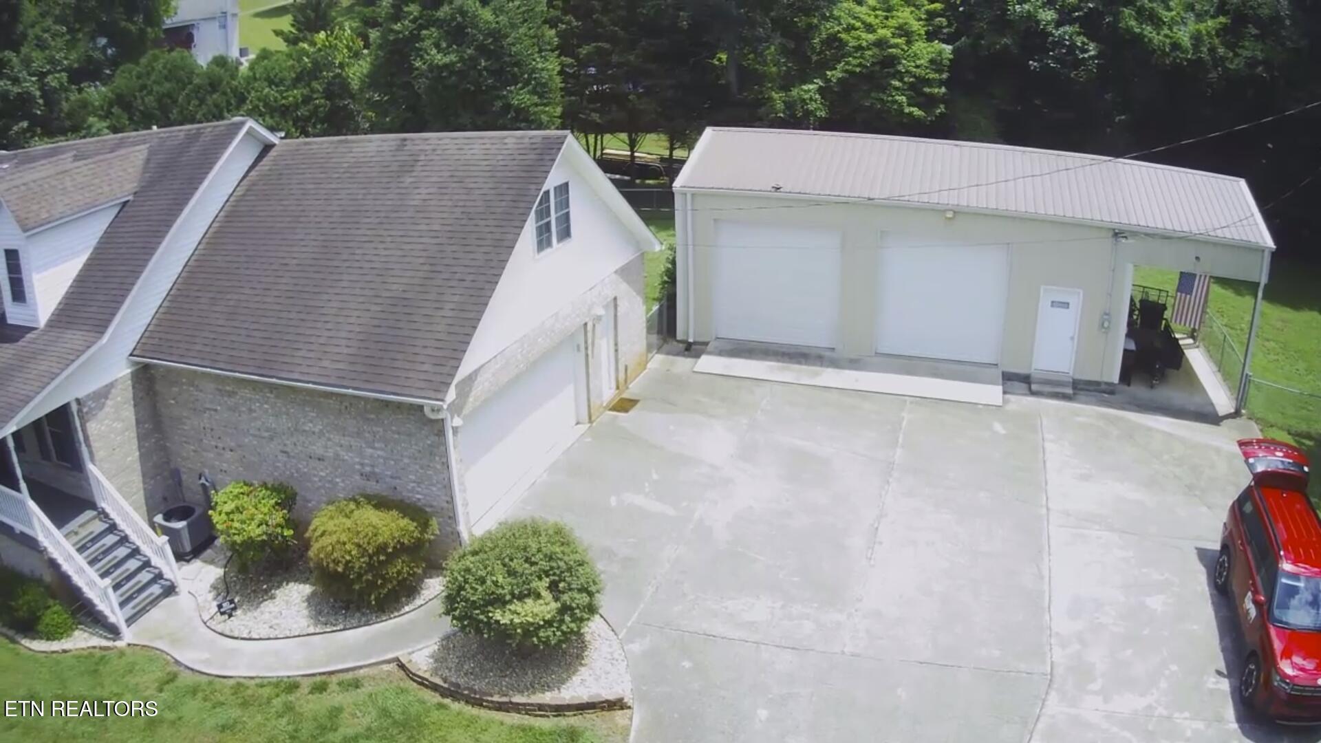 570 Oakwood Estates Drive Lenoir City TN 37772
