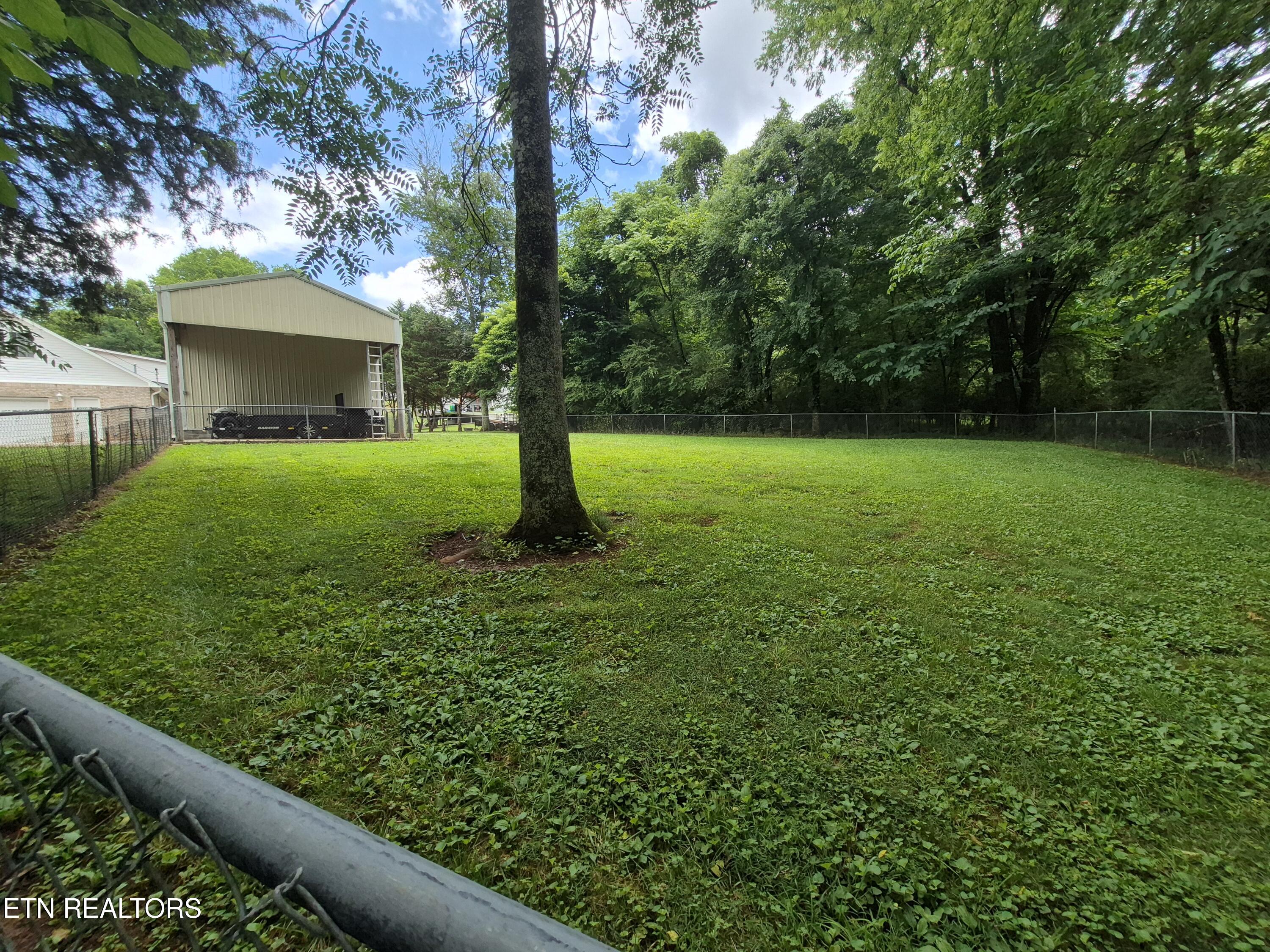 570 Oakwood Estates Drive Lenoir City TN 37772
