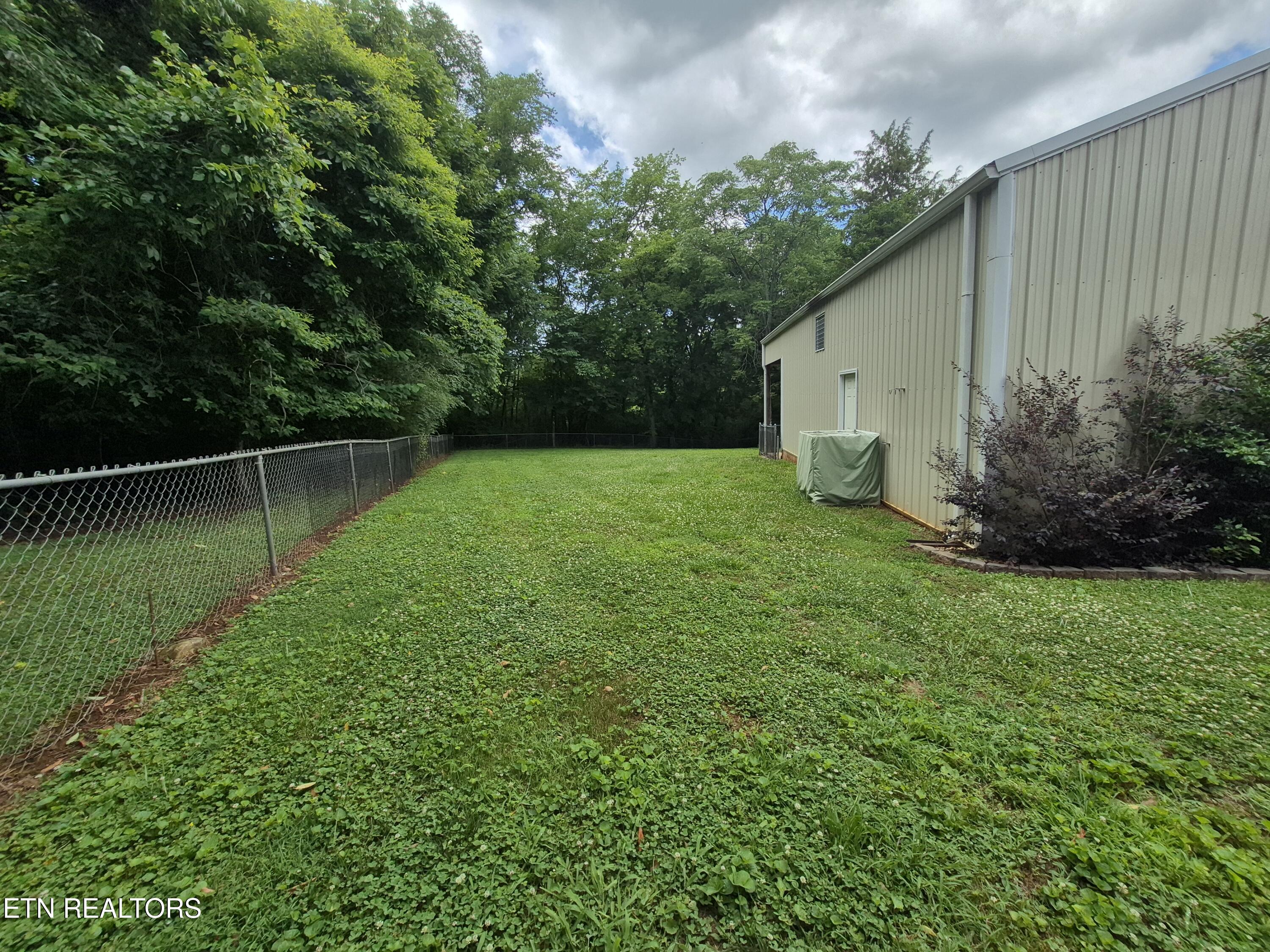 570 Oakwood Estates Drive Lenoir City TN 37772