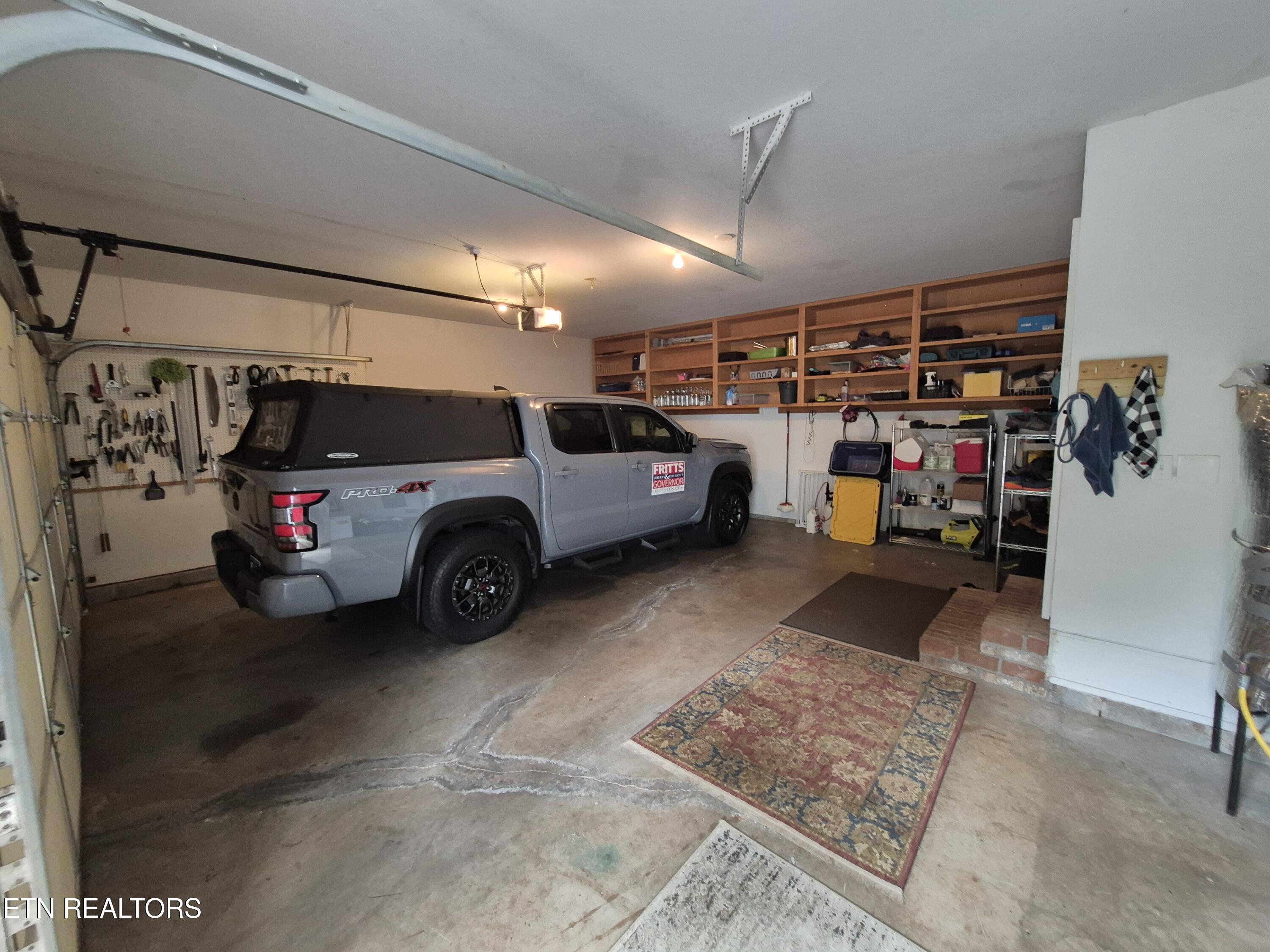 570 Oakwood Estates Drive Lenoir City TN 37772