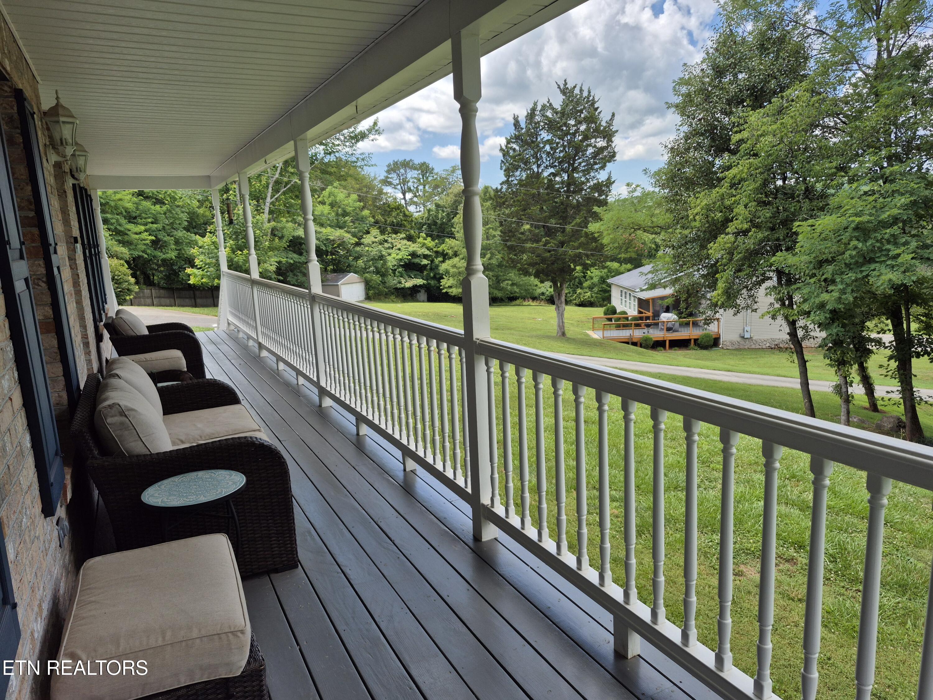 570 Oakwood Estates Drive Lenoir City TN 37772
