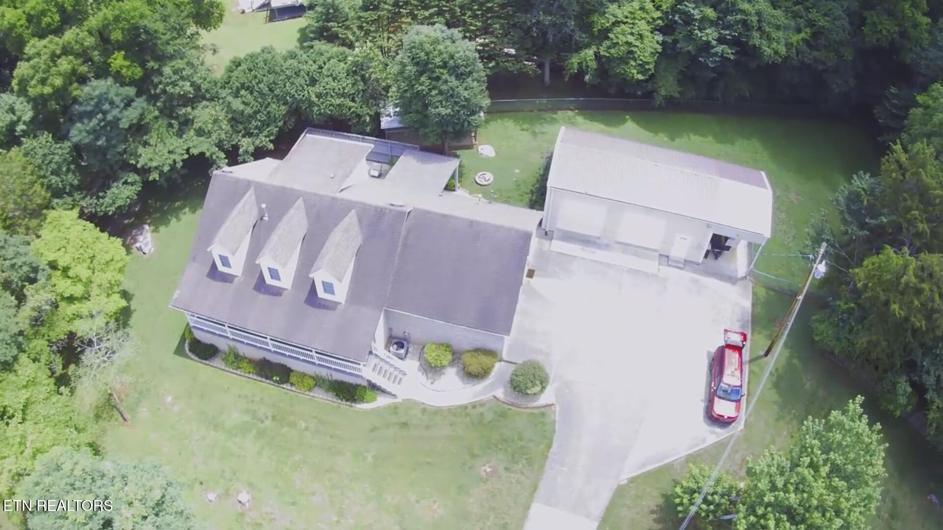 570 Oakwood Estates Drive Lenoir City TN 37772