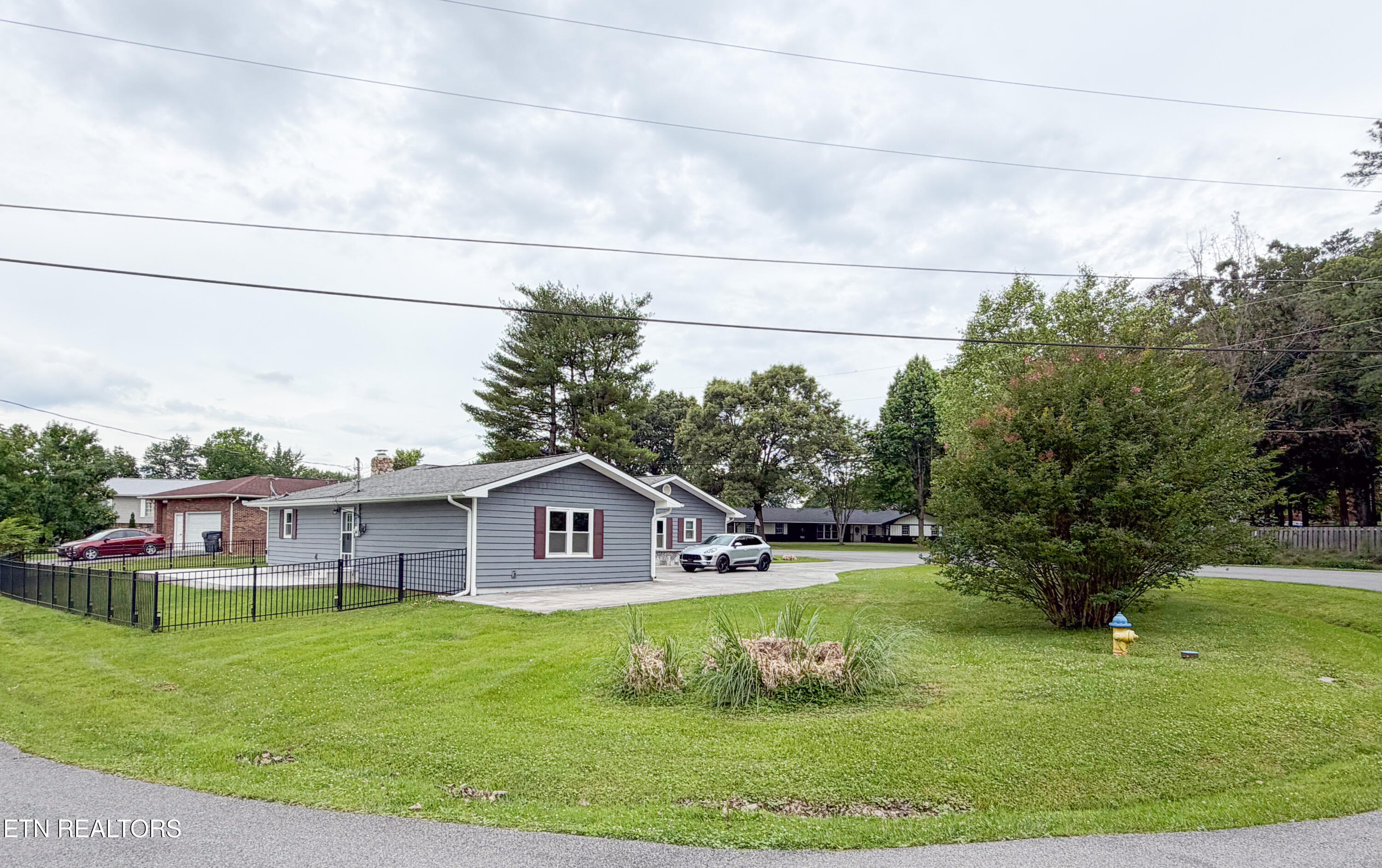 302 Park View Pigeon Forge TN 37863