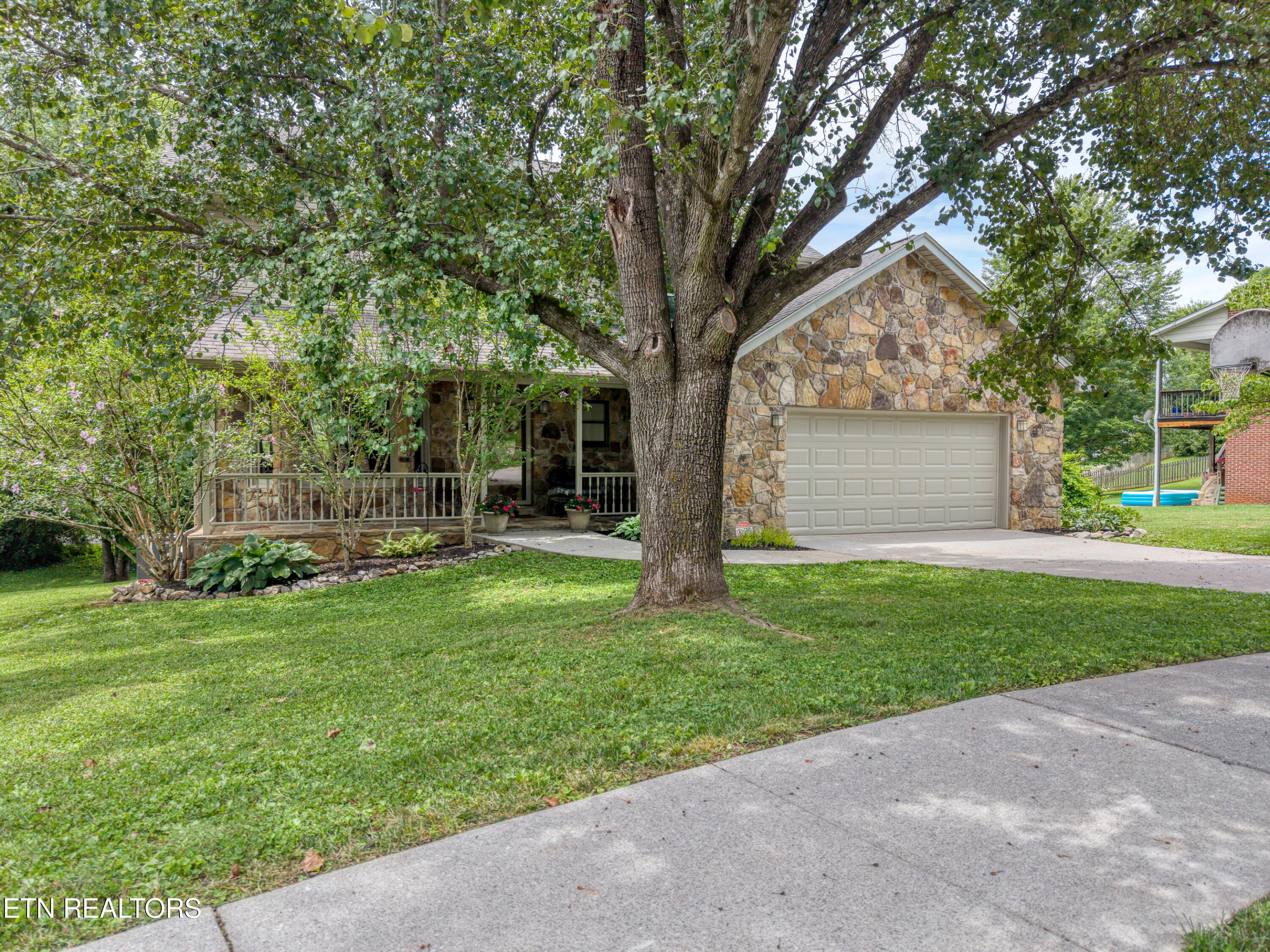 839 Somerset Drive Maryville TN 37803
