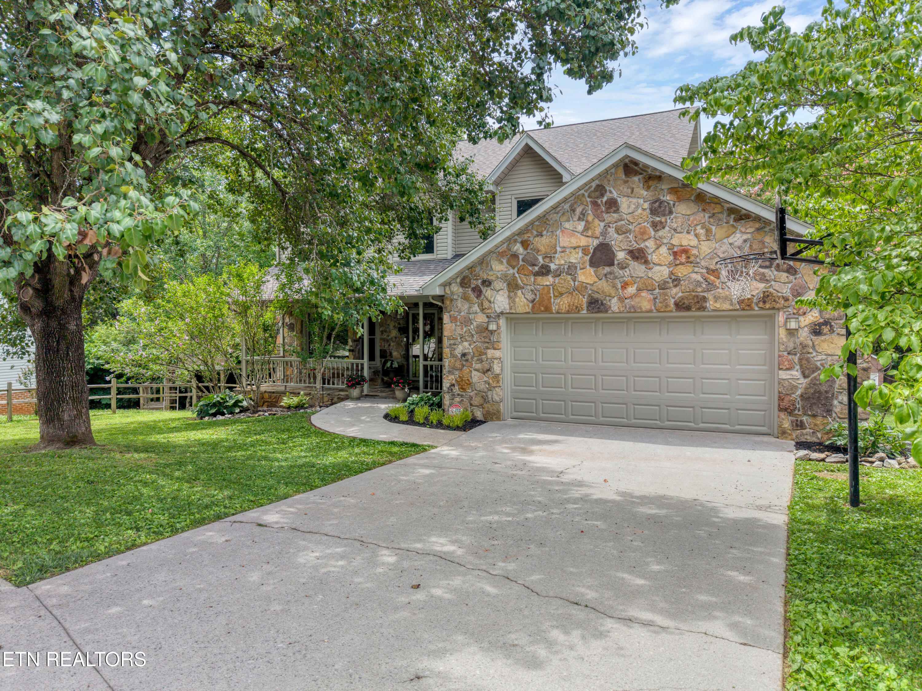 839 Somerset Drive Maryville TN 37803